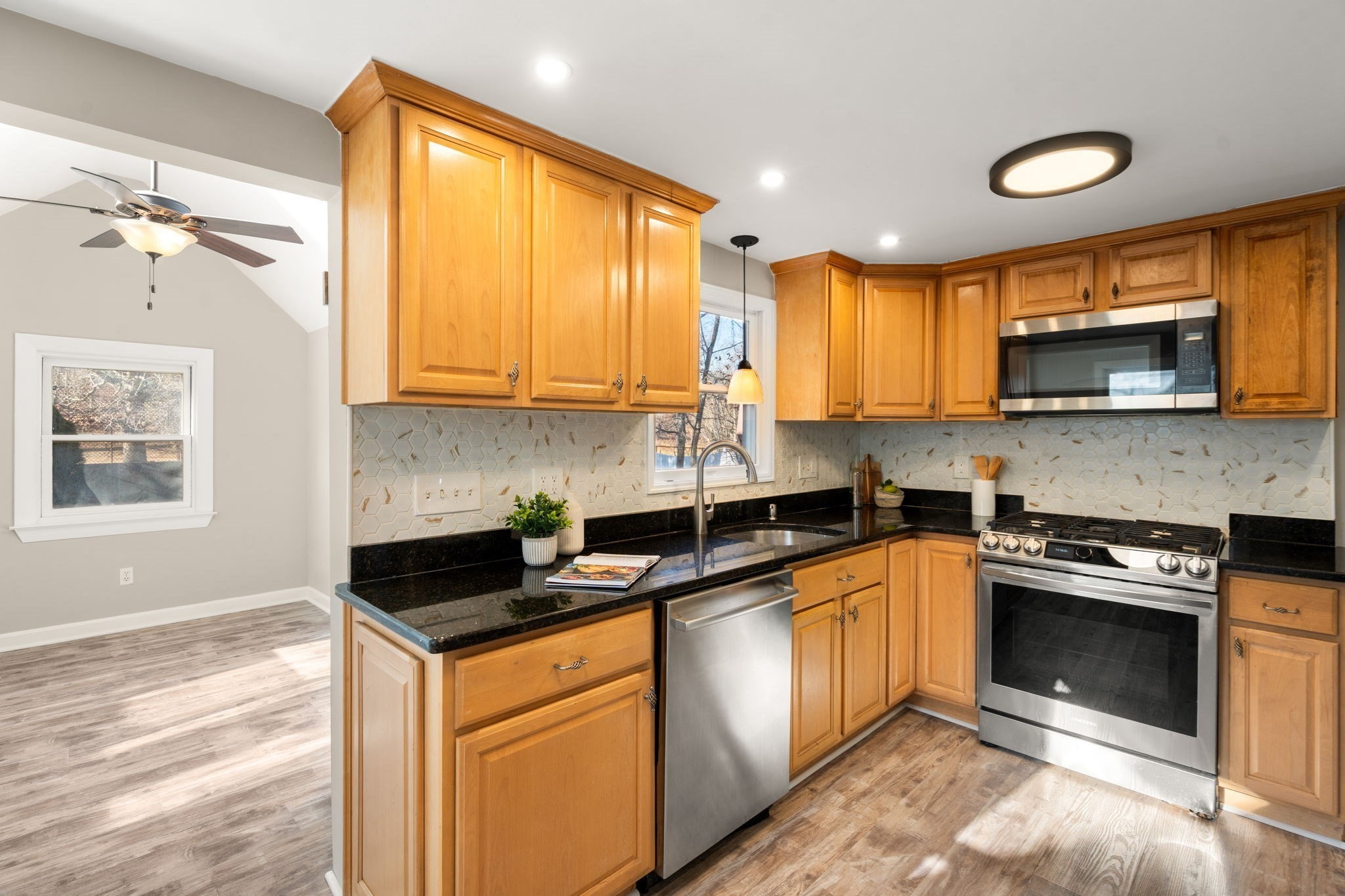 607 Poplar Street, Hyde Park, Boston, MA 02131 - Image 11