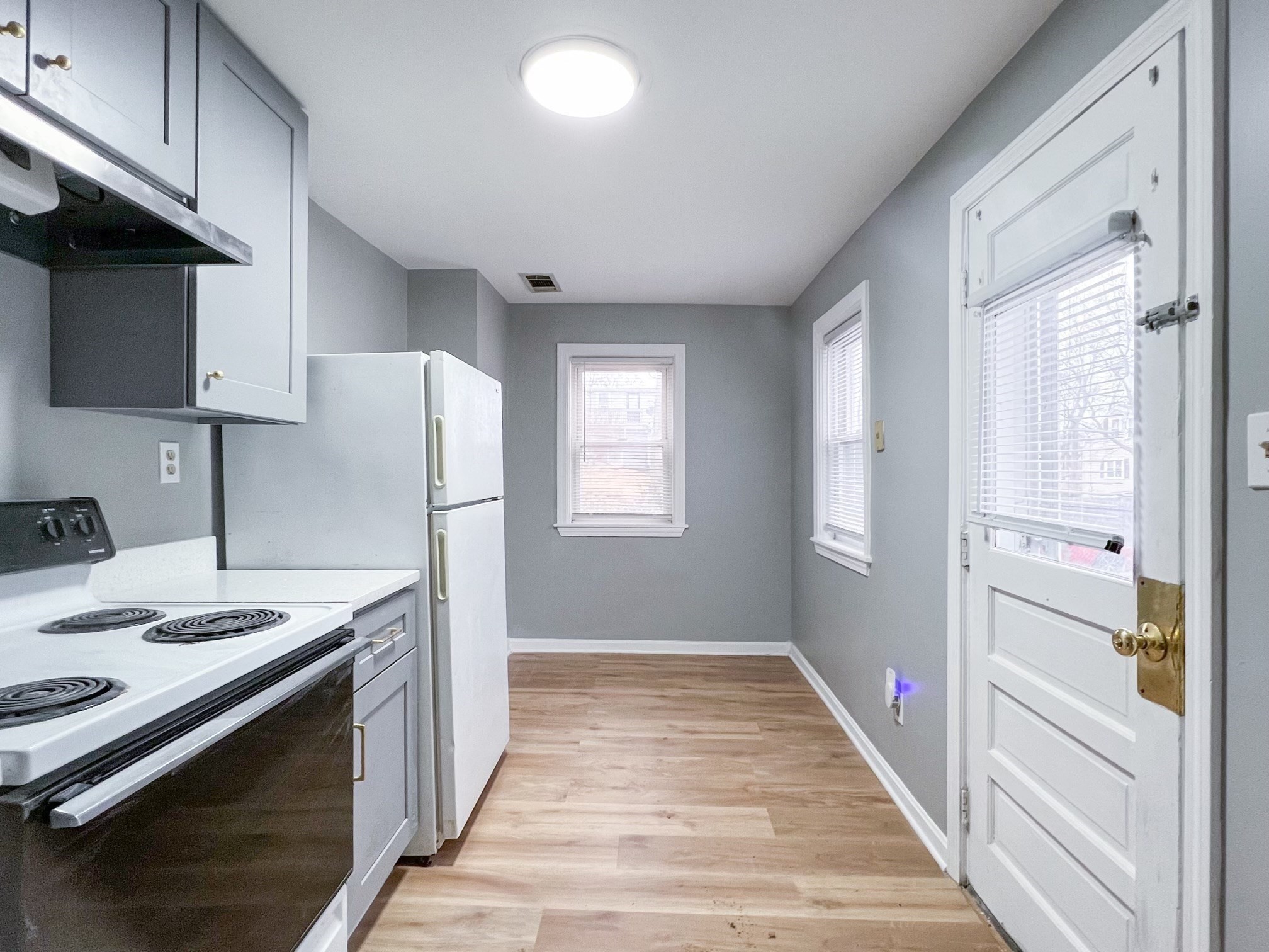 19 Common St, Weymouth, MA 02188 - Image 4