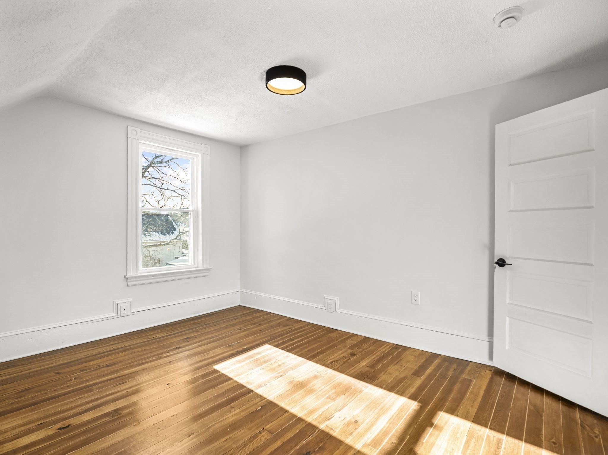 224 Pelham Street, Methuen, MA 01844 - Image 28