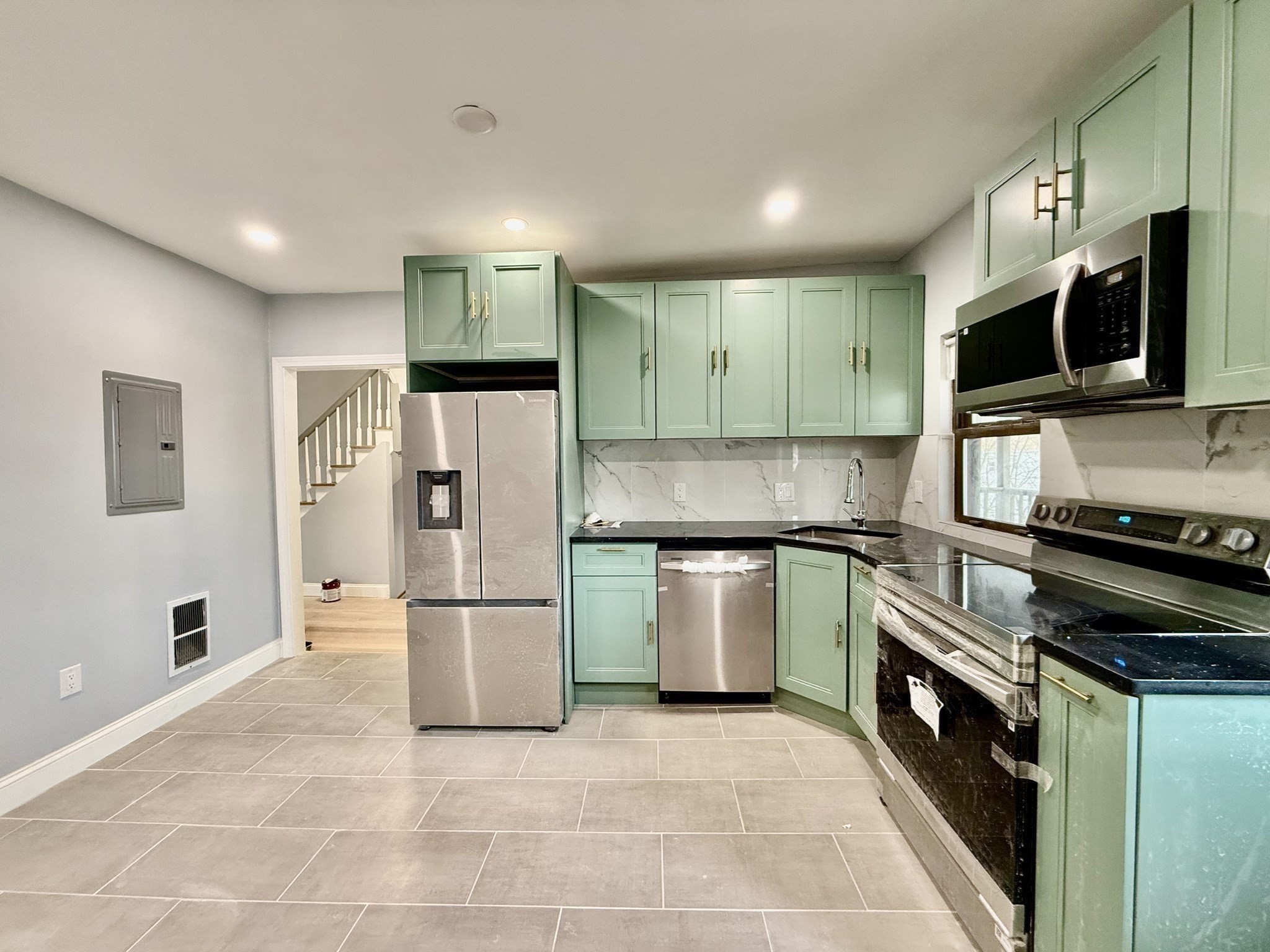 15 Berwick St Unit 15, Melrose, MA 02176 - Image 2