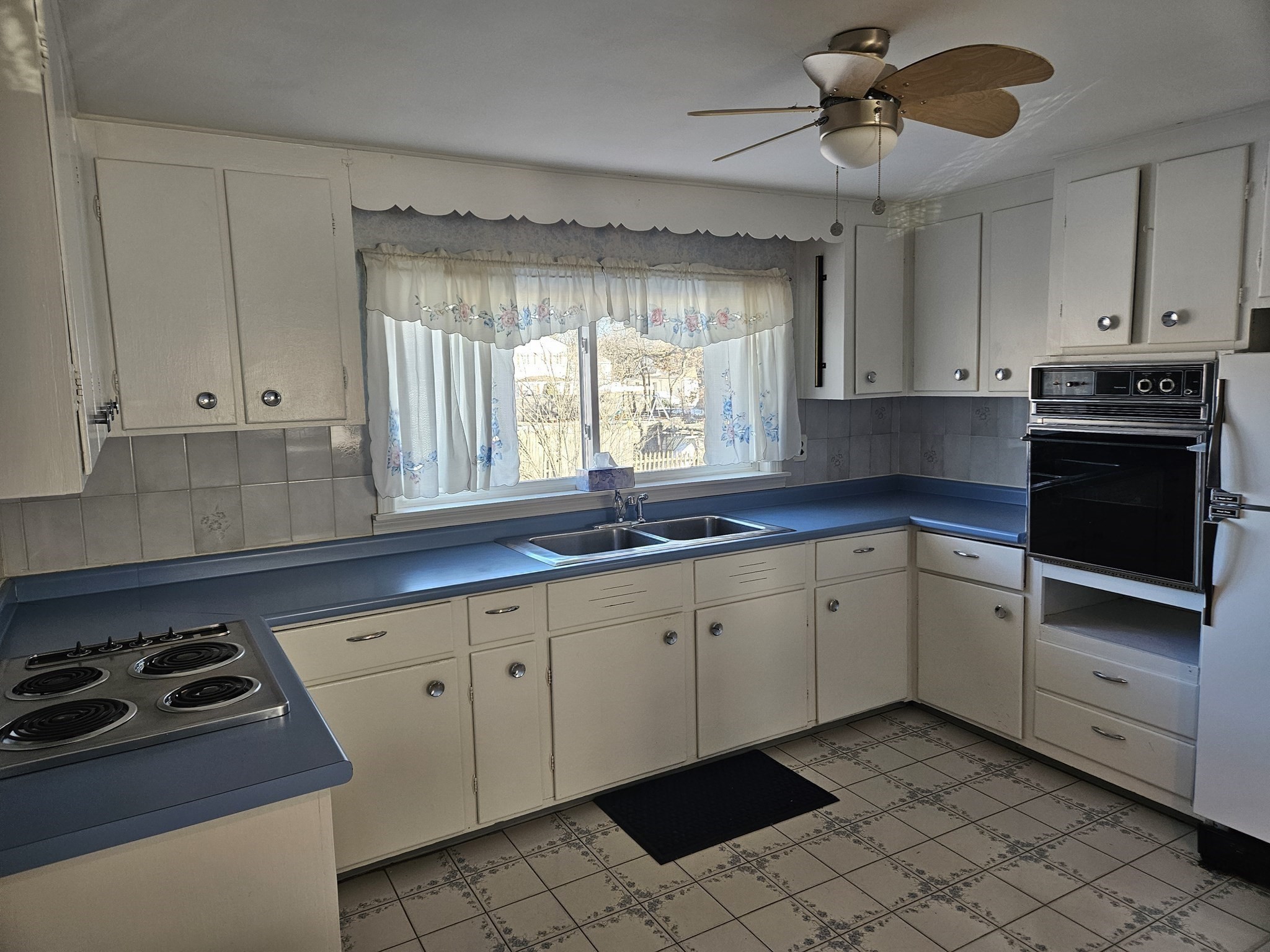 45 Pinewood Ave., Billerica, MA 01821 - Image 5