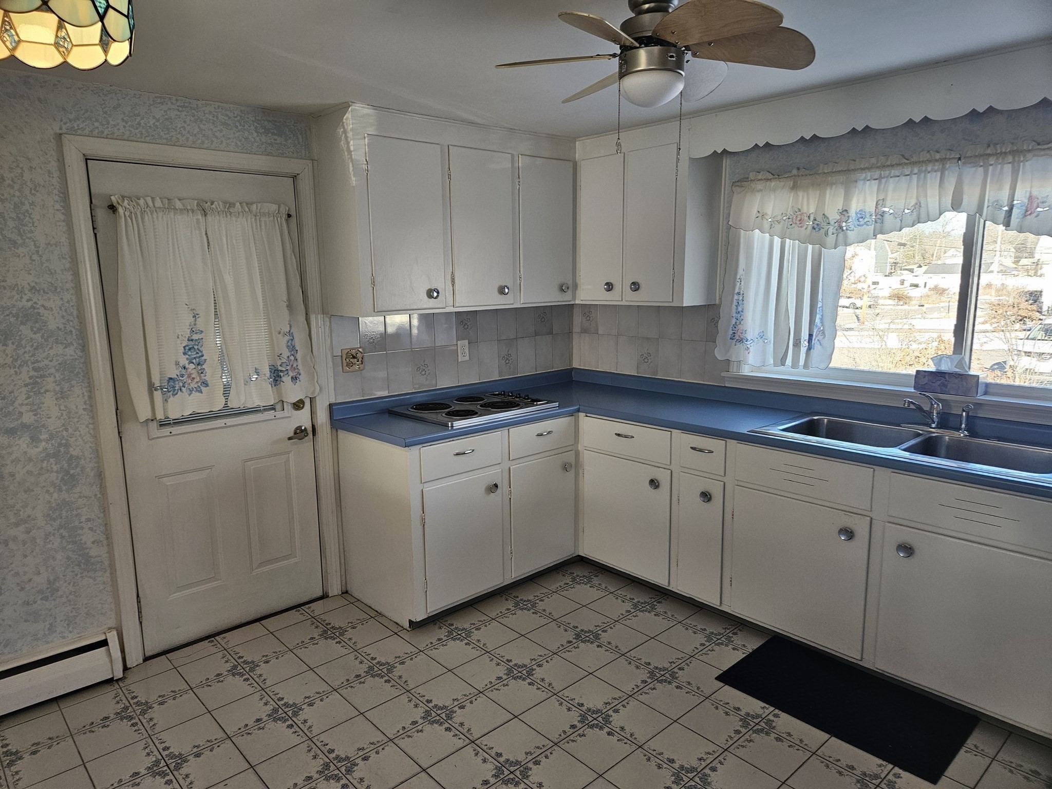 45 Pinewood Ave., Billerica, MA 01821 - Image 6