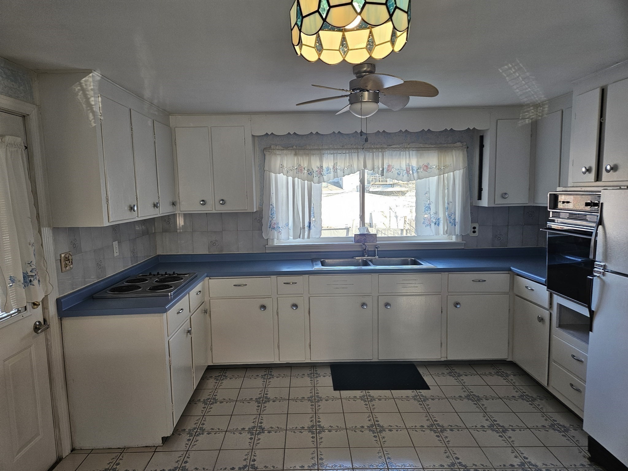 45 Pinewood Ave., Billerica, MA 01821 - Image 10