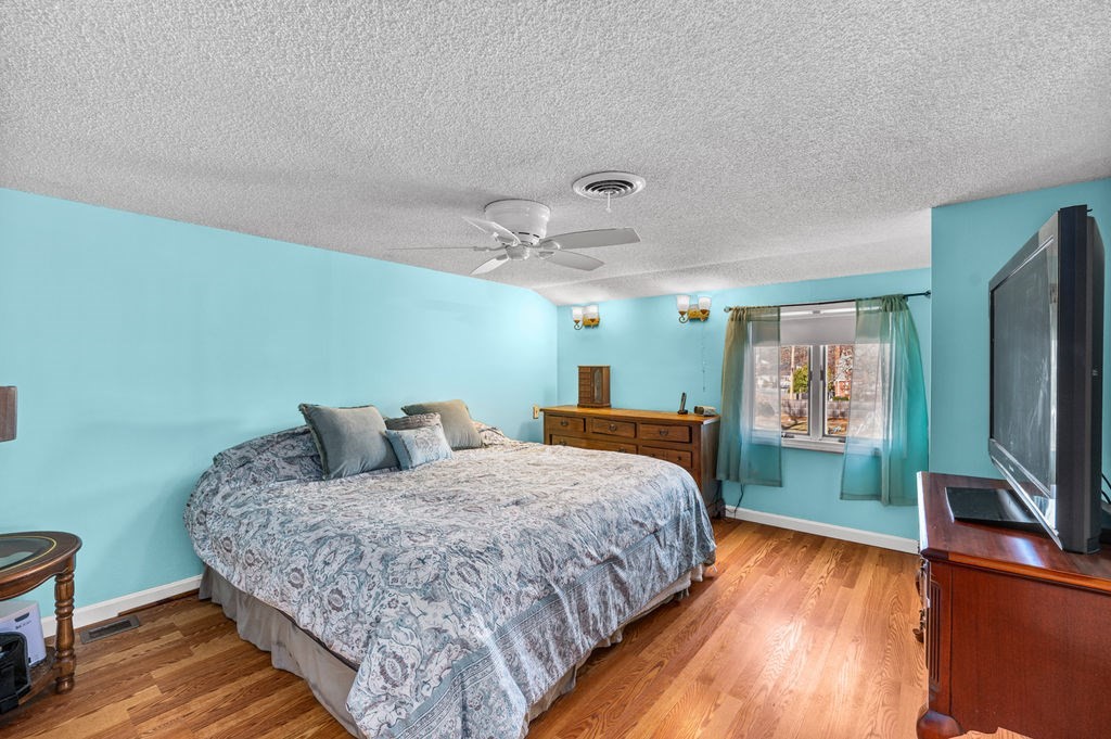 37 Pinewood Ave, Billerica, MA 01821 - Image 24