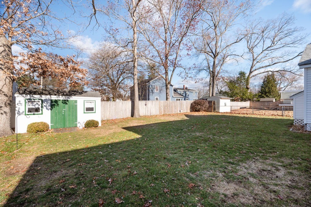 37 Pinewood Ave, Billerica, MA 01821 - Image 5