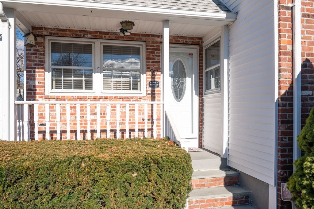 37 Pinewood Ave, Billerica, MA 01821 - Image 9