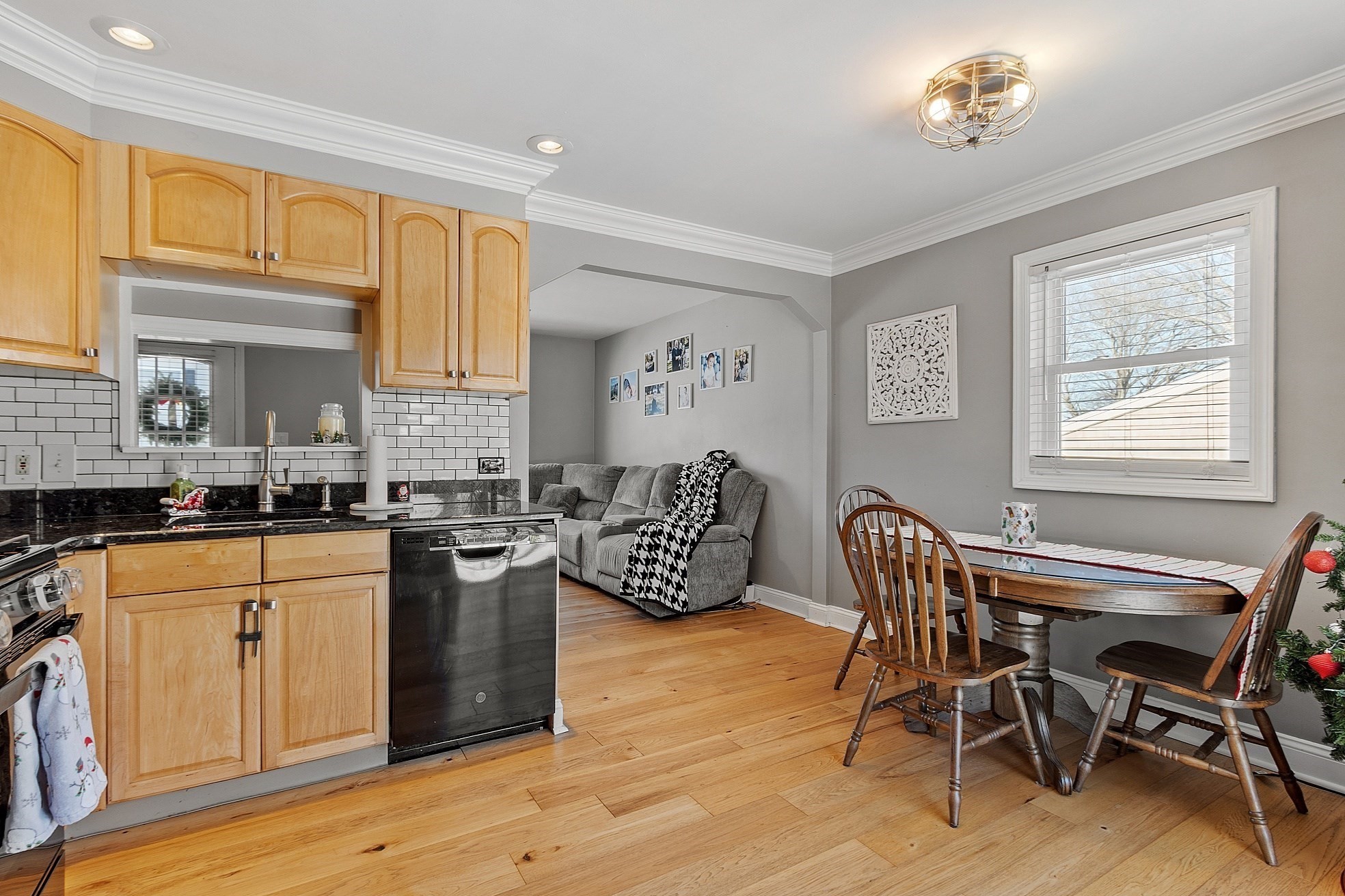 127 Thornton Ave, Lowell, MA 01852 - Image 11