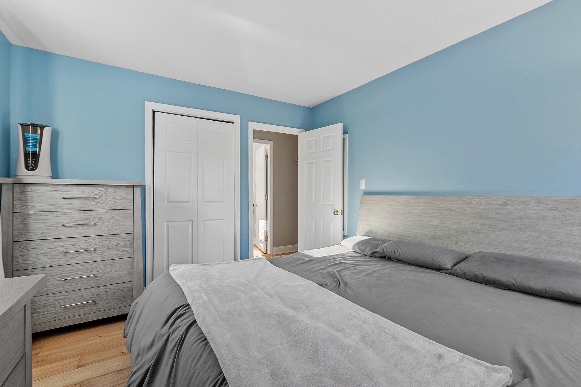 127 Thornton Ave, Lowell, MA 01852 - Image 16