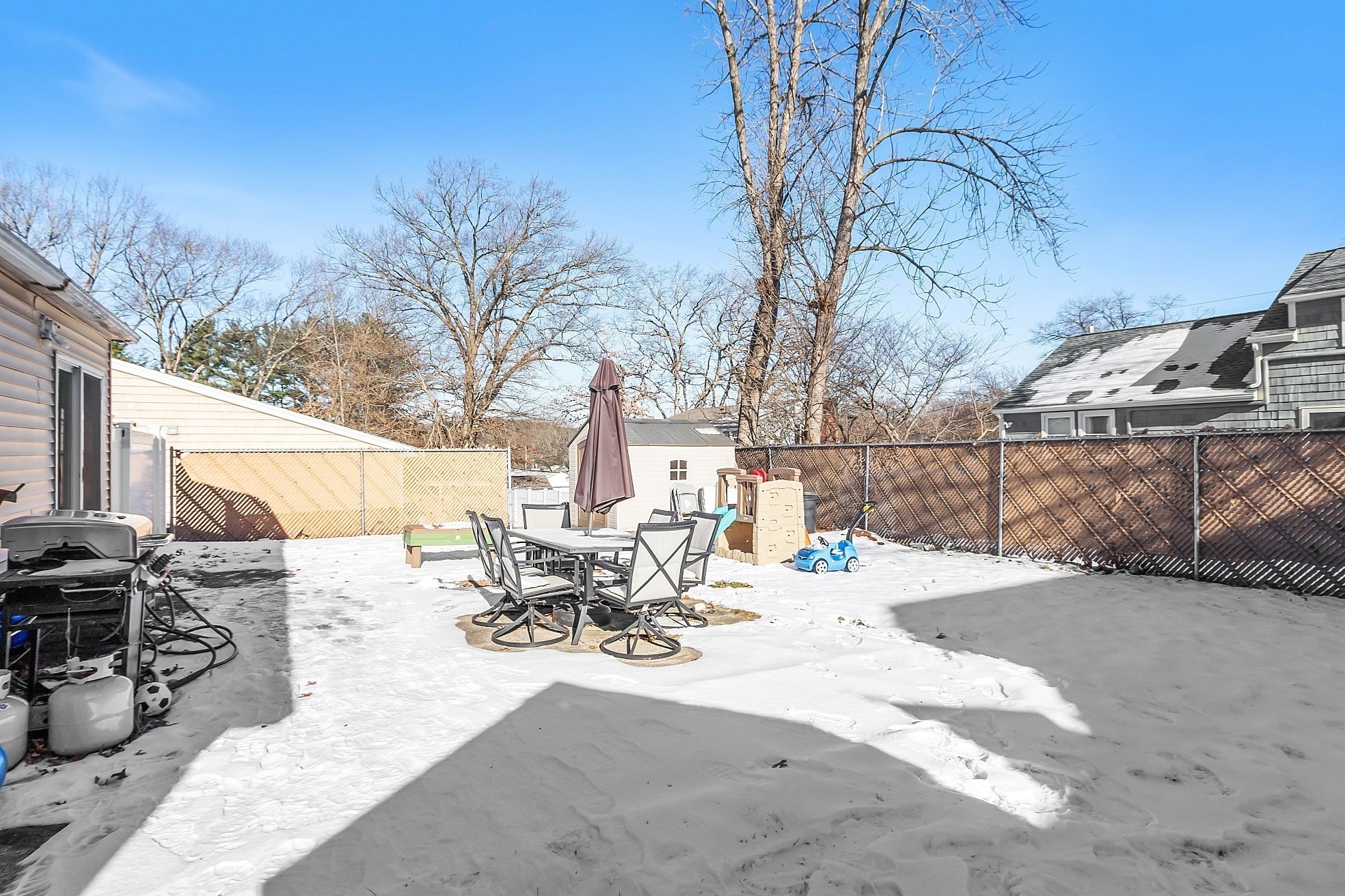 127 Thornton Ave, Lowell, MA 01852 - Image 27