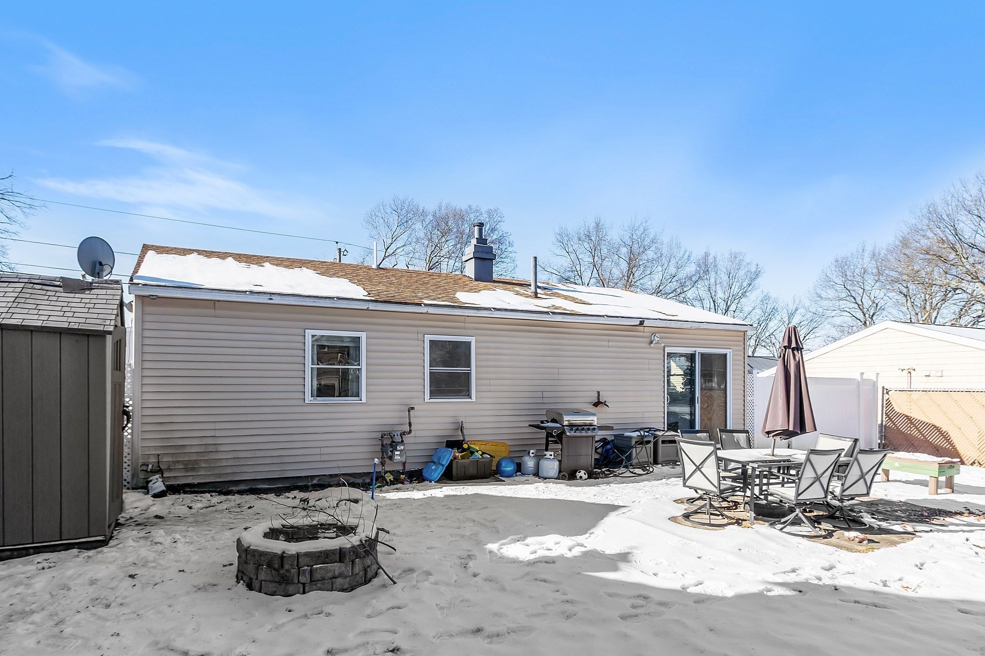 127 Thornton Ave, Lowell, MA 01852 - Image 28