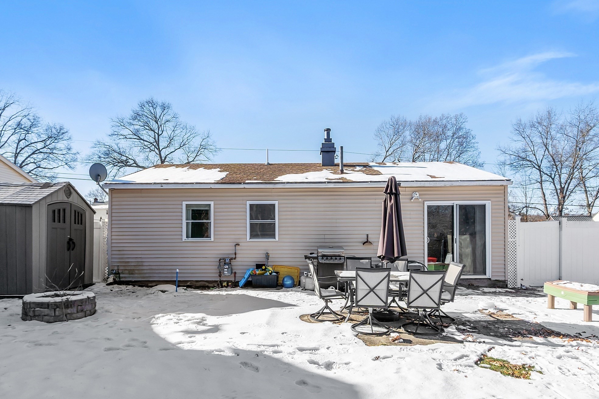 127 Thornton Ave, Lowell, MA 01852 - Image 29