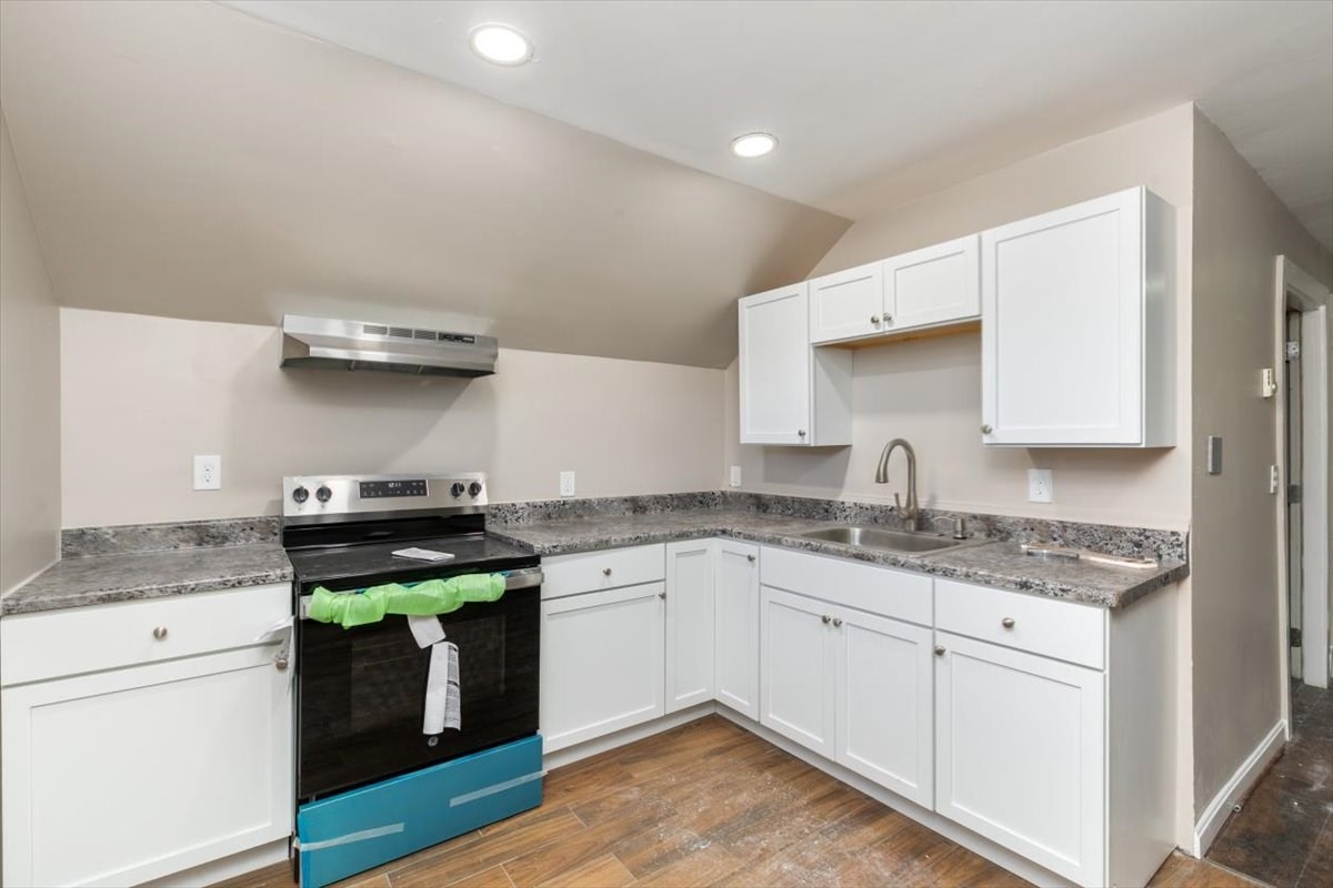 31 Garfield St, Lawrence, MA 01843 - Image 12