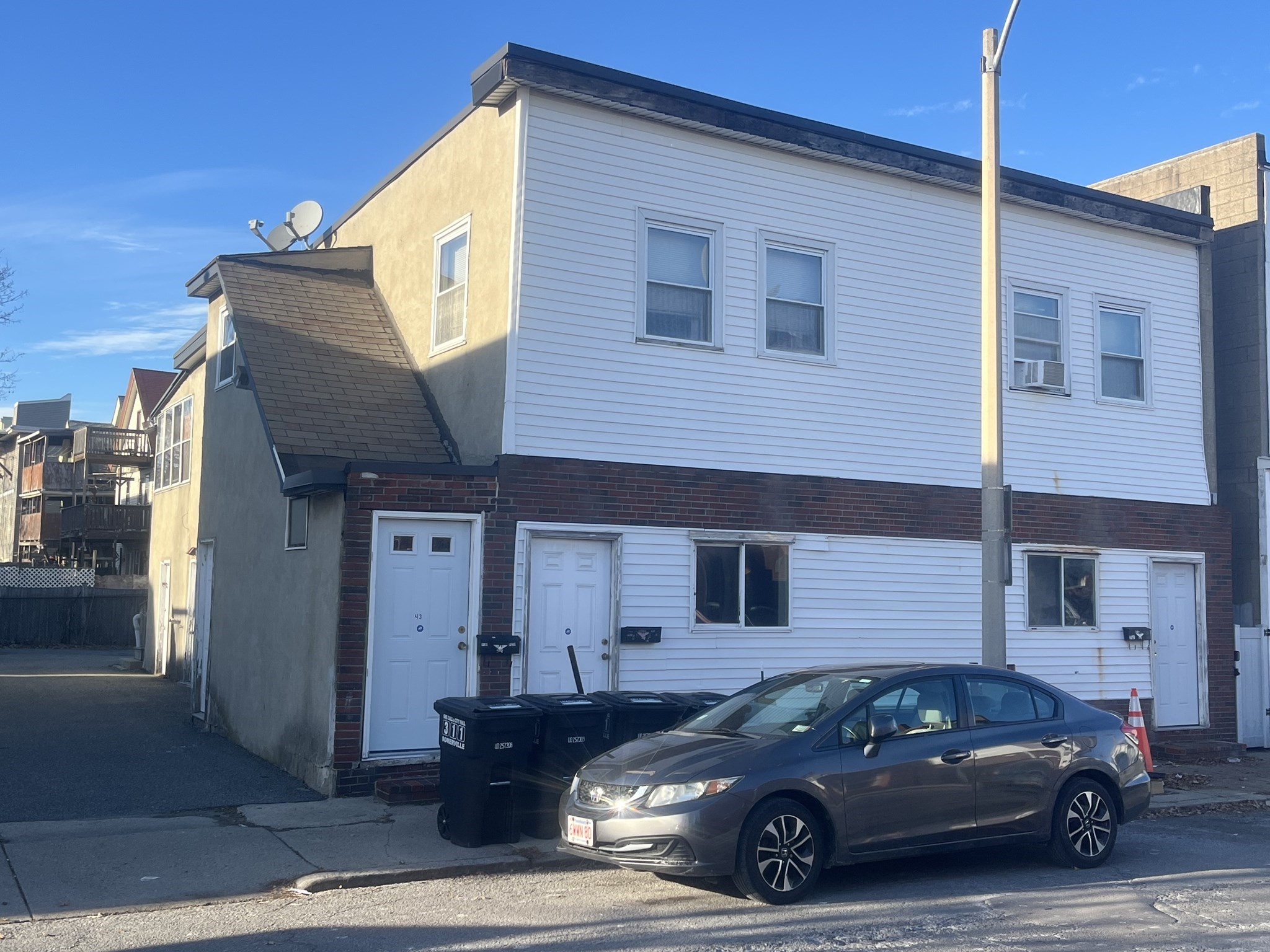 43 Cross St, Somerville, MA 02145