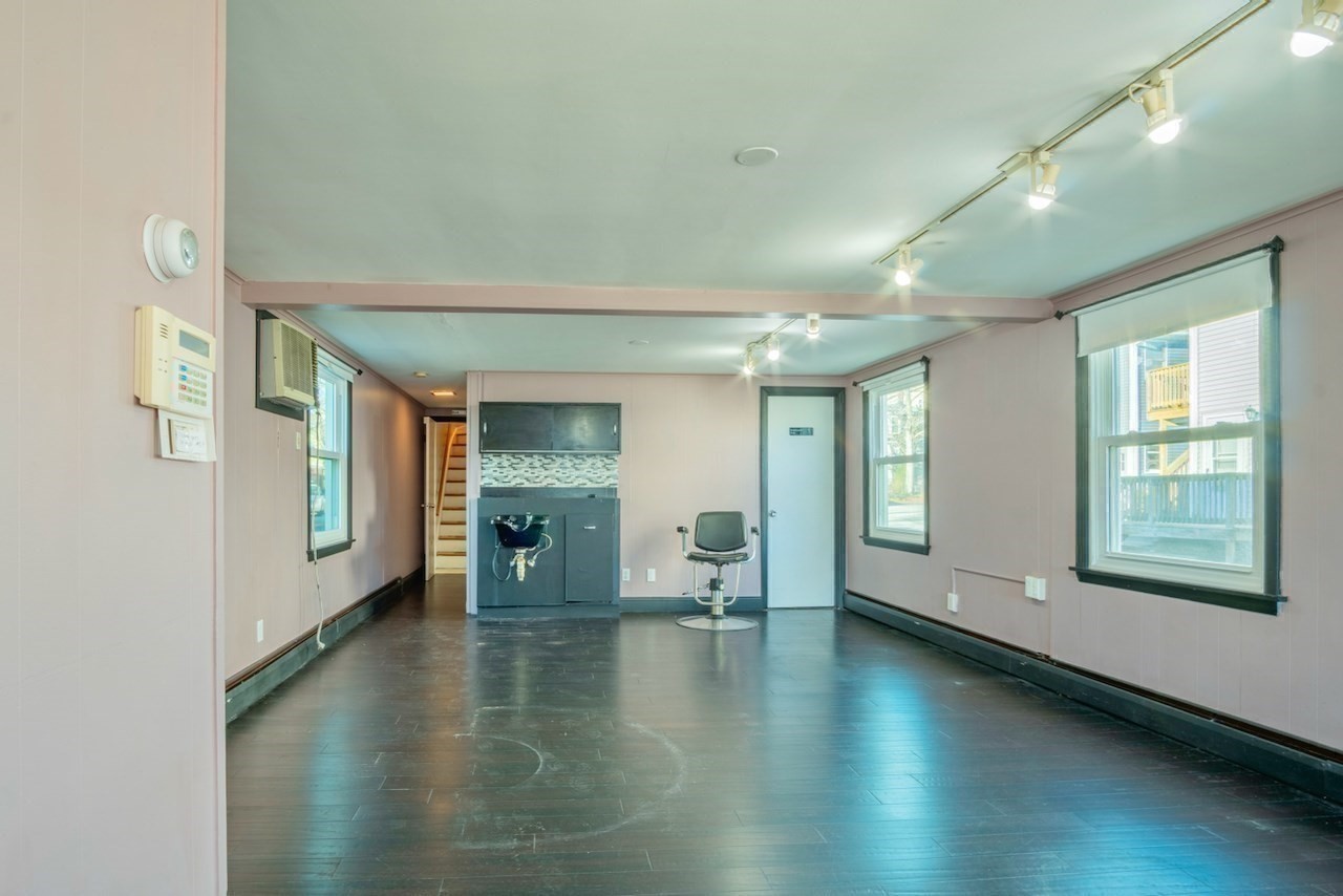 146 Burrill St, Swampscott, MA 01907 - Image 8