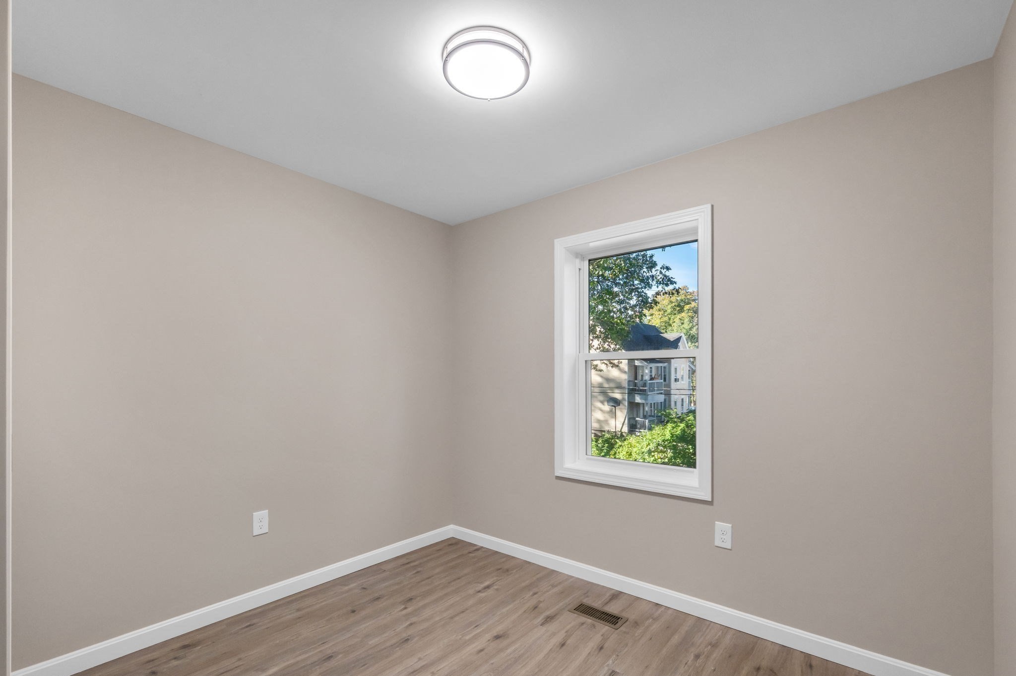 121 Putnam Cir Unit 121, Springfield, MA 01104 - Image 12