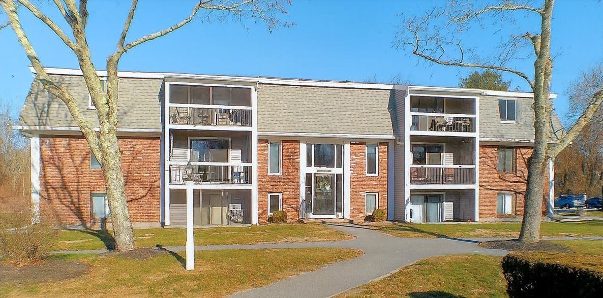 15 Foundry St Unit C32, Easton, MA 02375