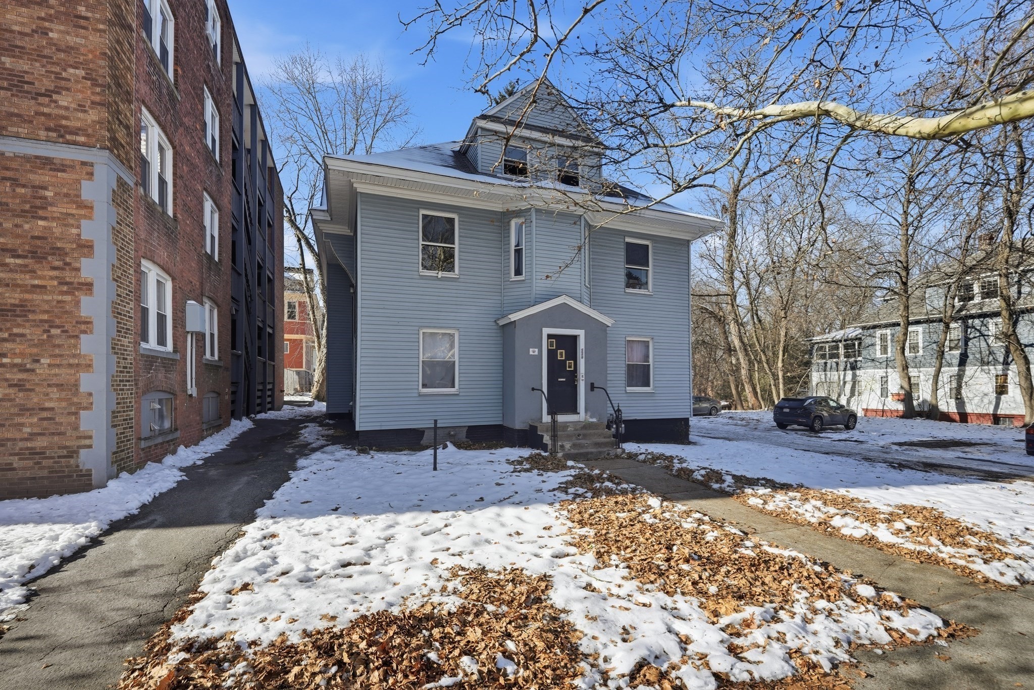 226 Fort Pleasant Ave, Springfield, MA 01108 - Image 2