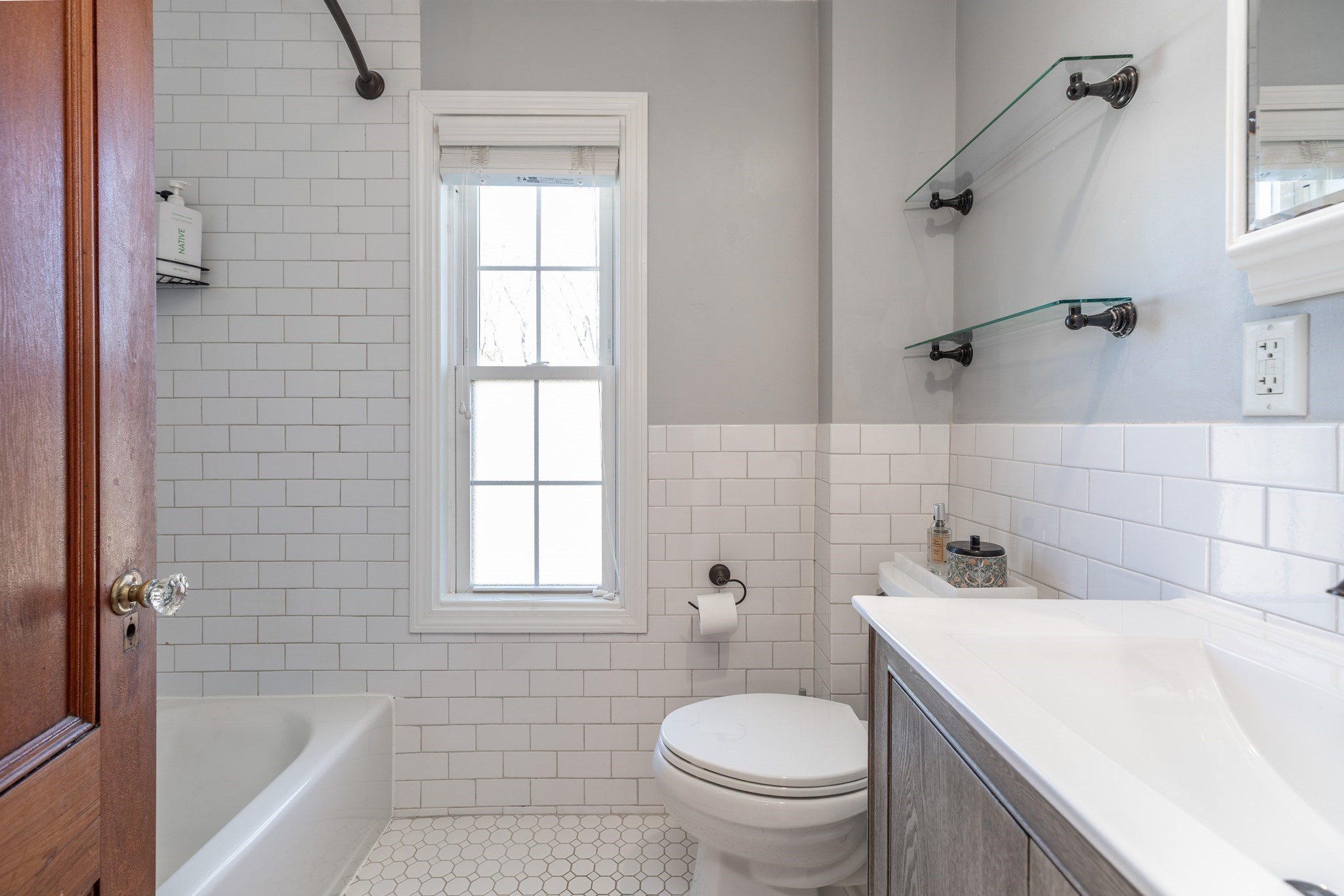 1076 Adams St, Dorchester, Boston, MA 02124 - Image 22