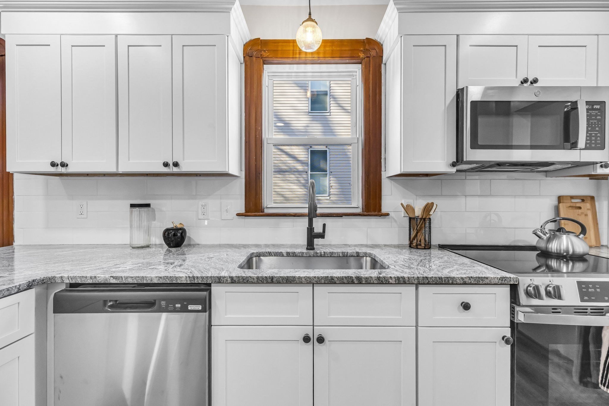 141 Saint Jerome Ave, Holyoke, MA 01040 - Image 8