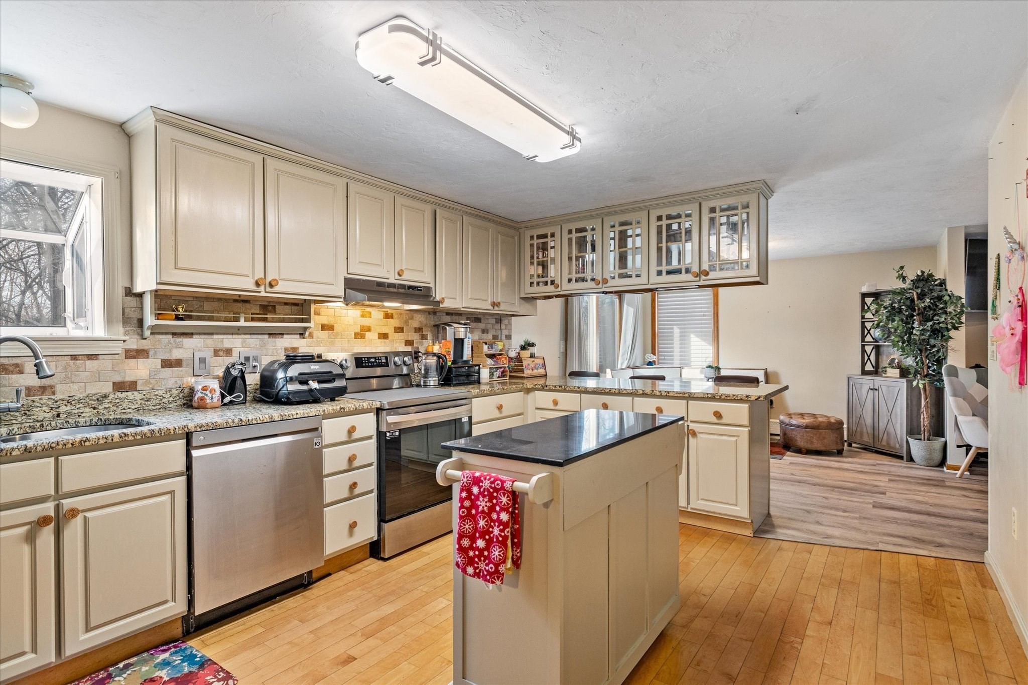 369 Cooper Rd, Northbridge, MA 01534 - Image 11