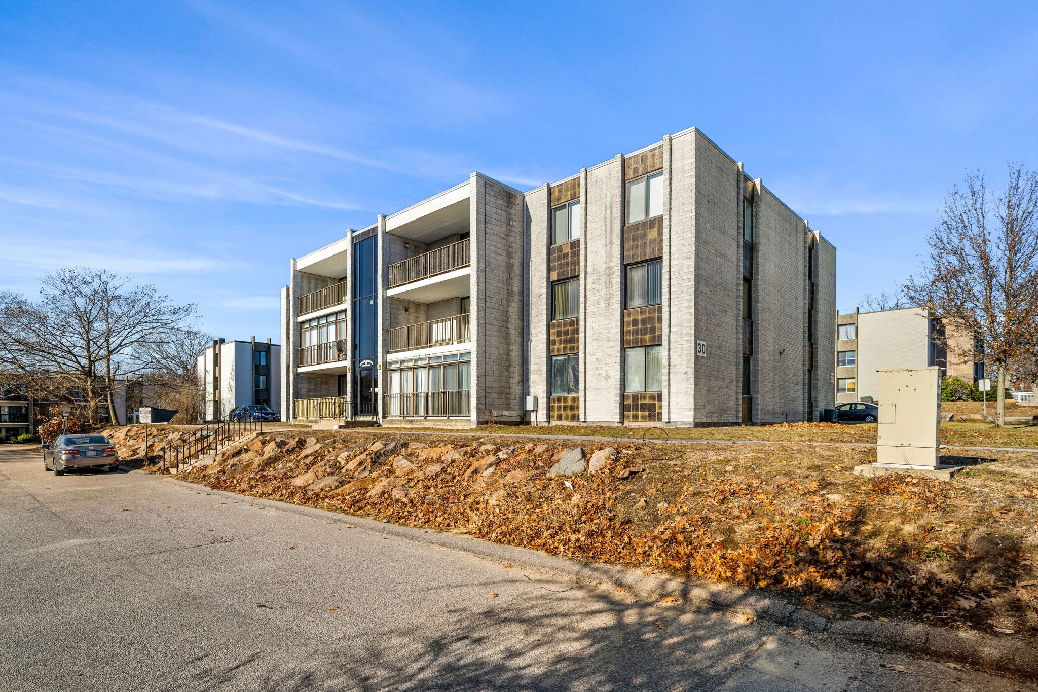 30 Skyline Dr Unit 6, Braintree, MA 02184