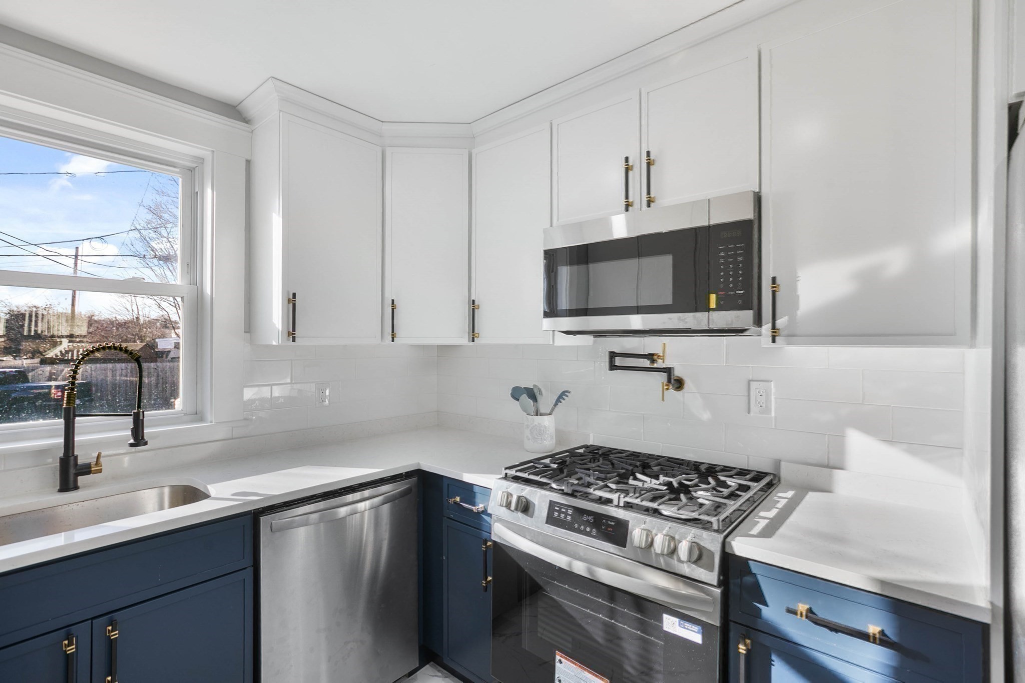 29 Lake View Place, Lynn, MA 01904 - Image 9