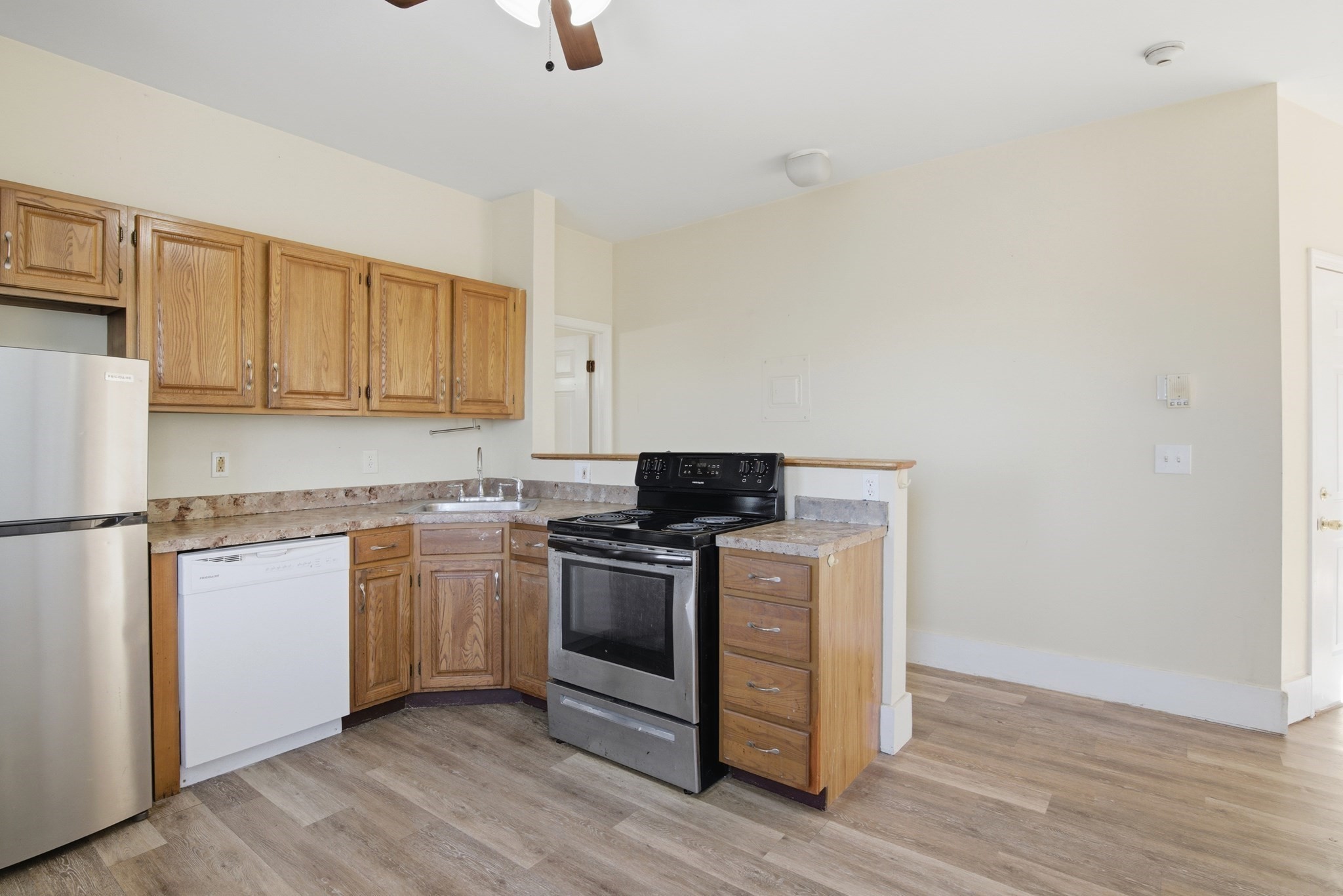 176 Lincoln Street Unit B4, Worcester, MA 01605 - Image 12