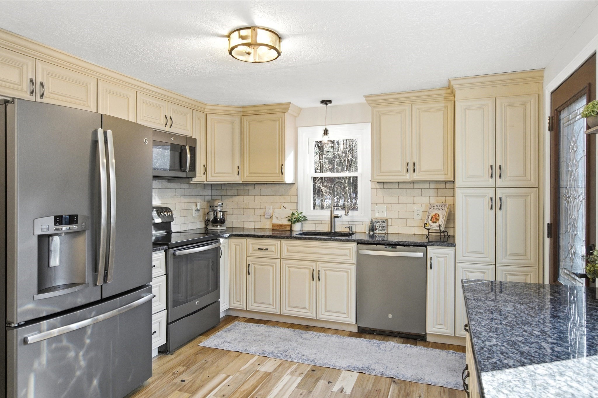 557 Fowler Rd, Northbridge, MA 01534 - Image 12