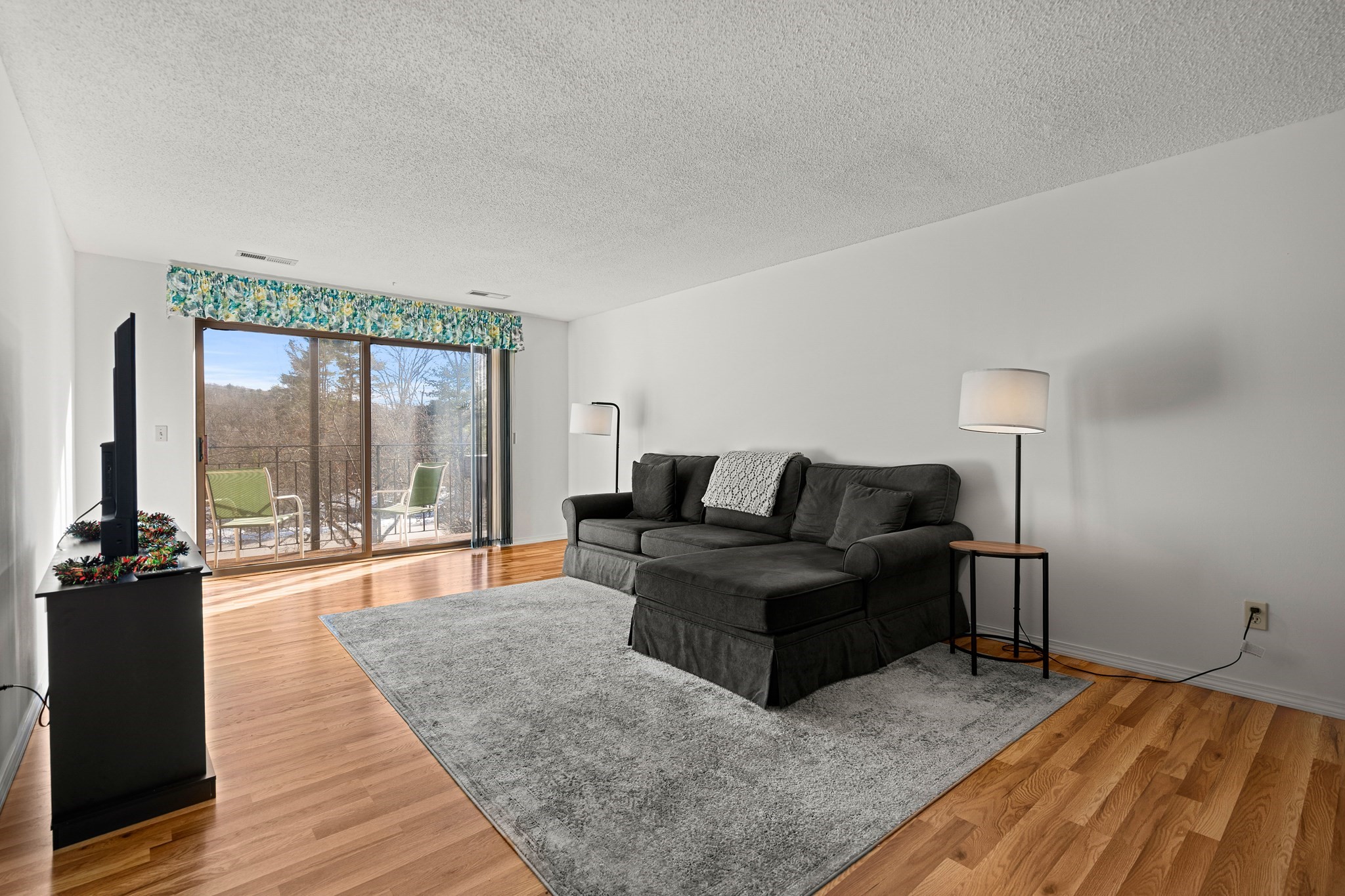 181 Littleton Rd Unit 134, Chelmsford, MA 01824 - Image 2