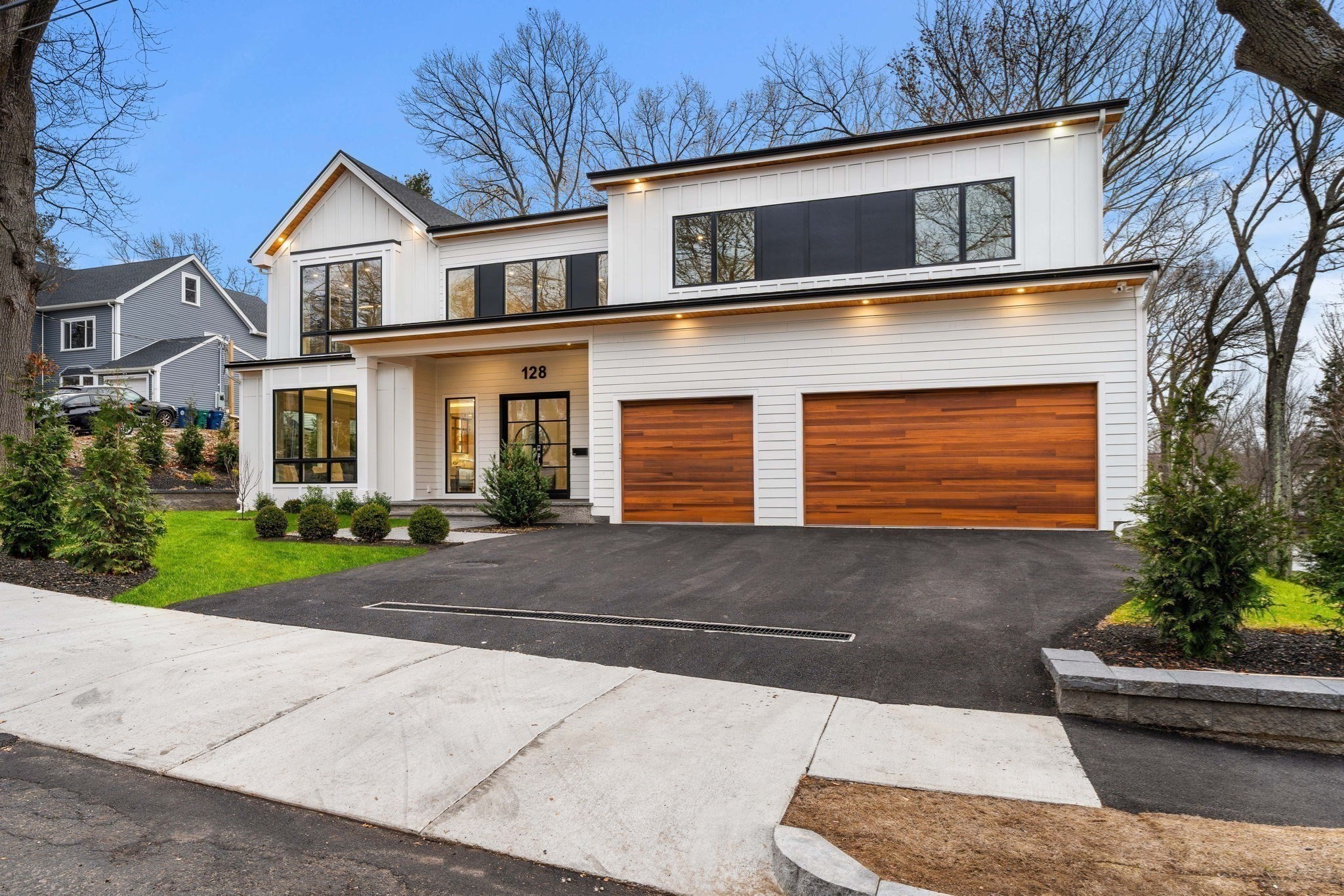 128 Charlemont, Newton, MA 02461 - Image 3