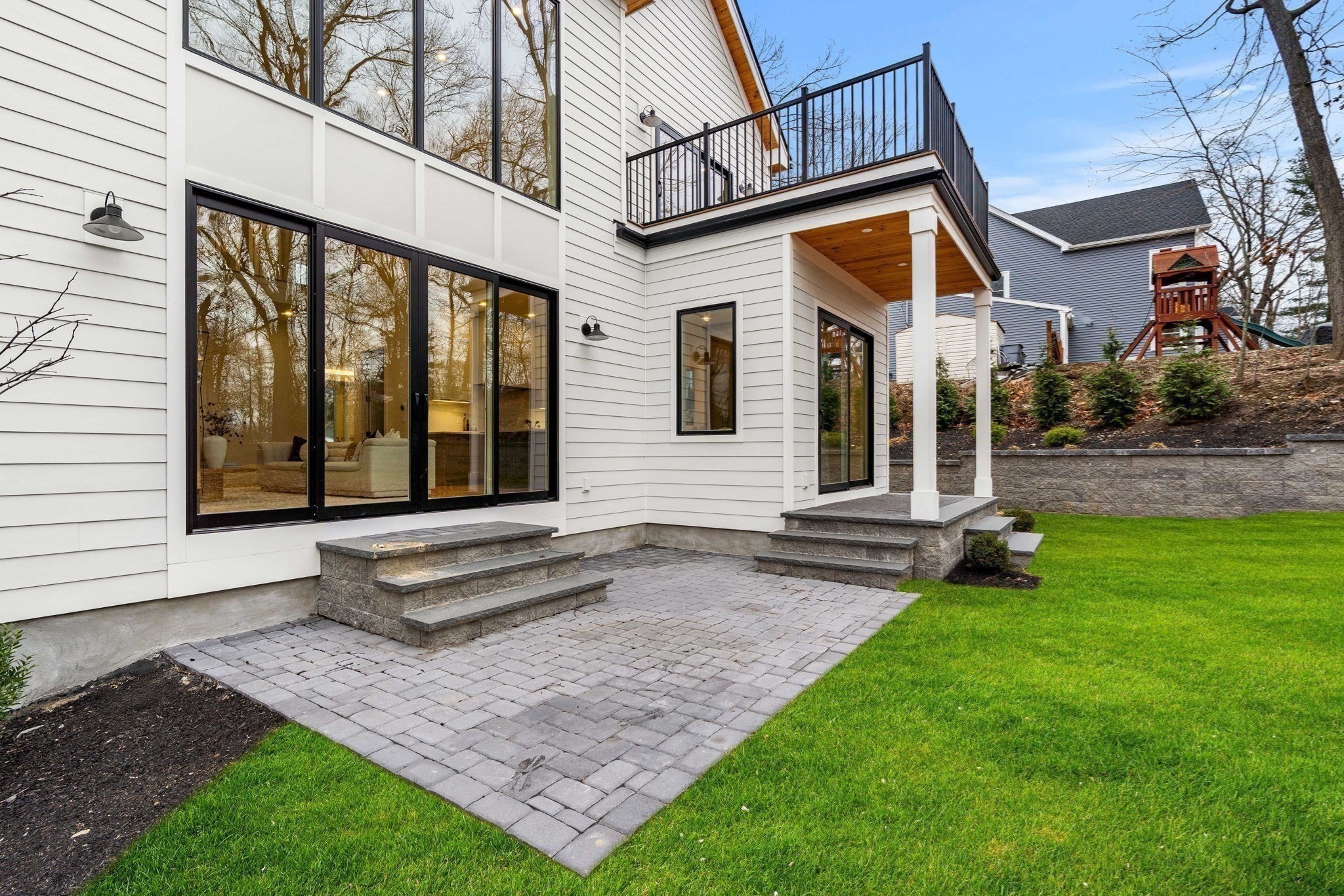 128 Charlemont, Newton, MA 02461 - Image 42