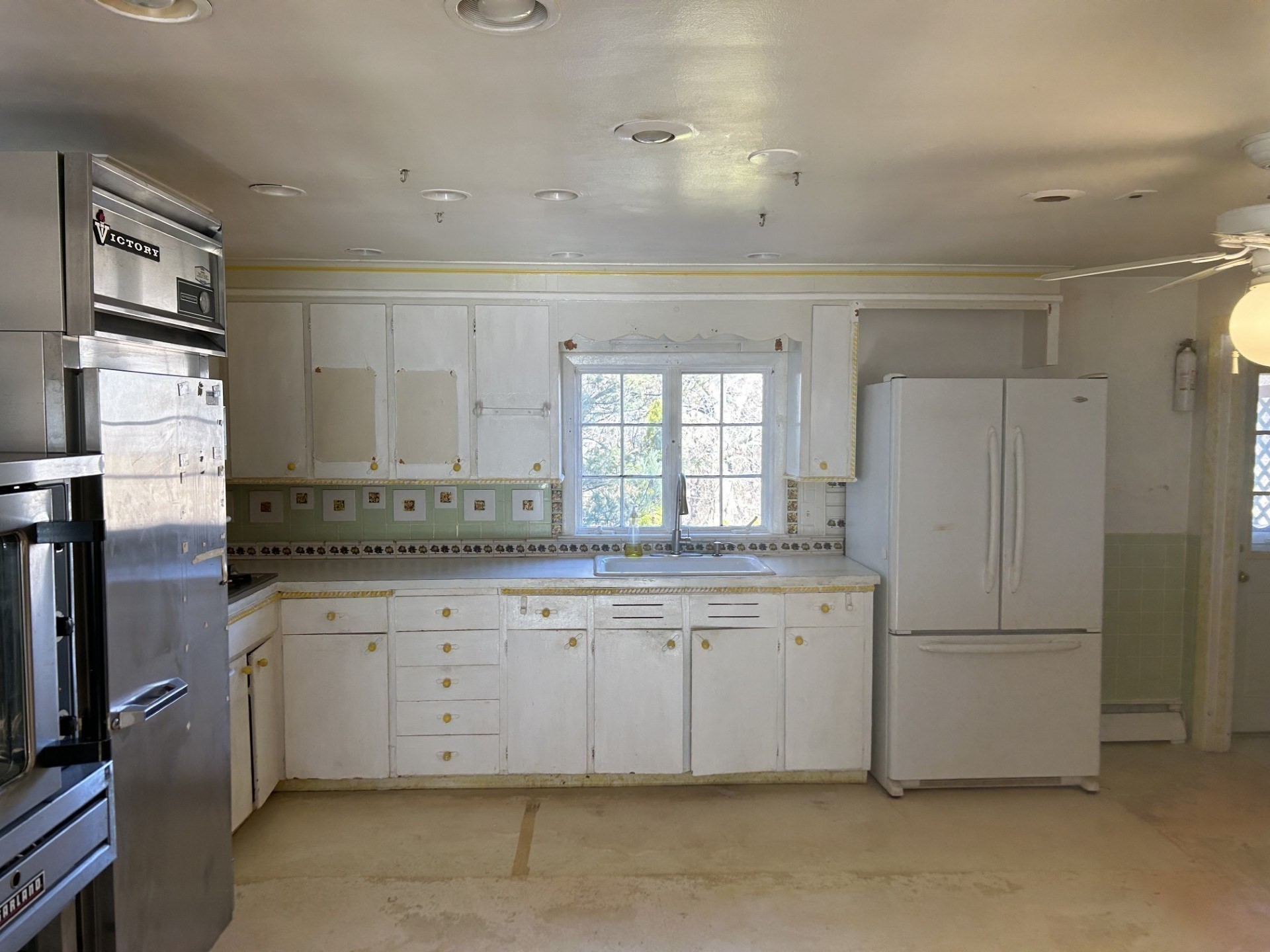 48 Burnett St, Melrose, MA 02176 - Image 5