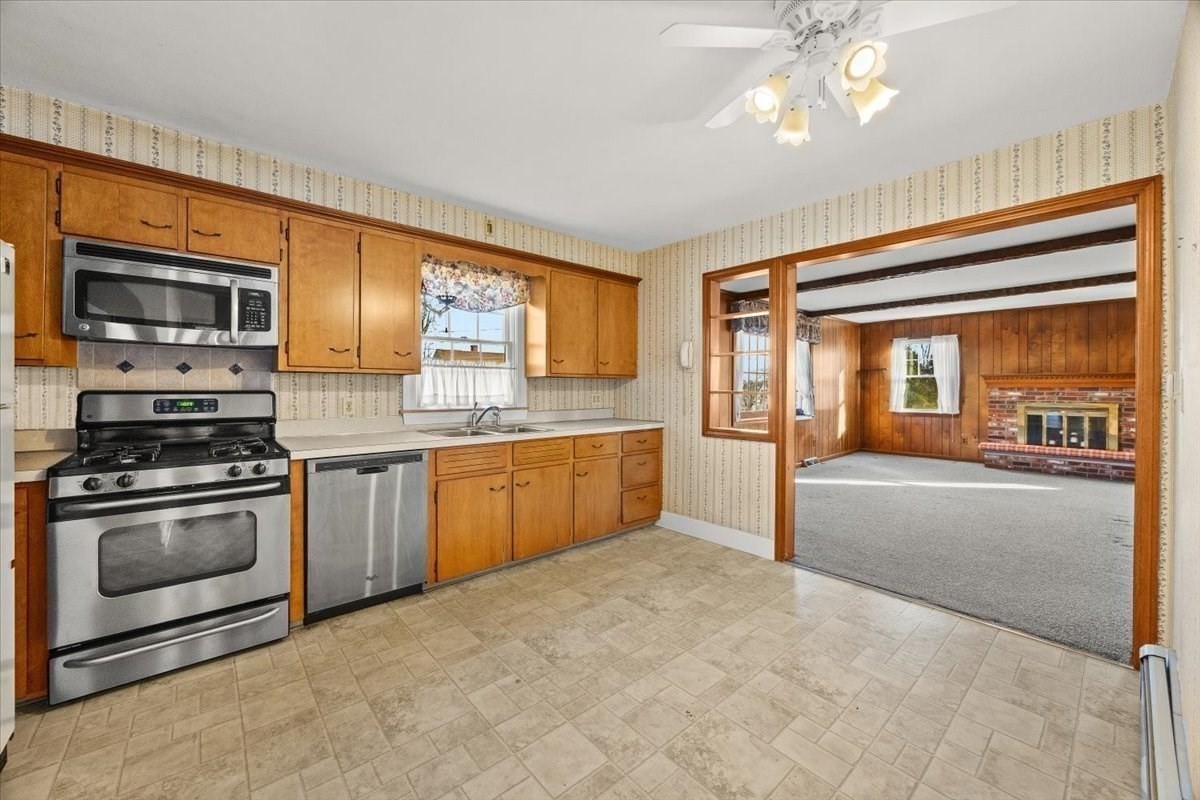 58 Randall Ave, Somerset, MA 02726 - Image 7