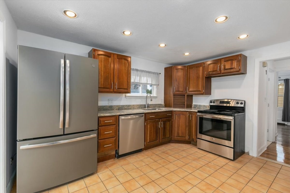 4 Maywood Terrace, Woburn, MA 01801 - Image 8