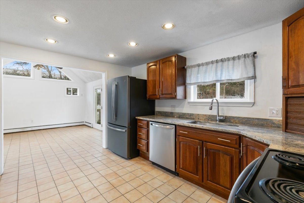 4 Maywood Terrace, Woburn, MA 01801 - Image 10