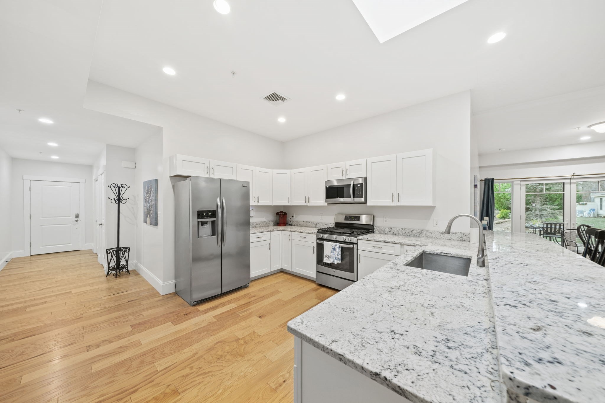 599 Washington St Unit 14, Pembroke, MA 02359 - Image 3