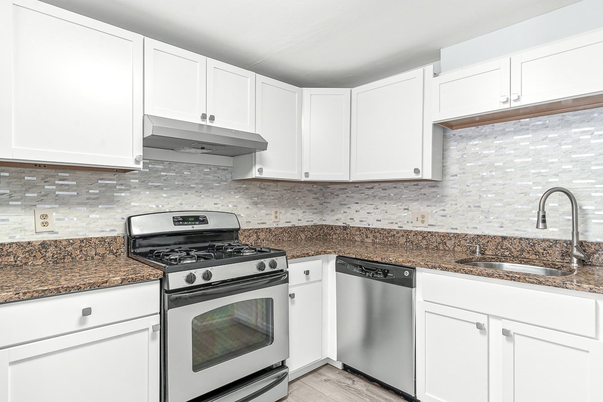 14 Centercrest Dr Unit 14, Tyngsborough, MA 01879 - Image 11