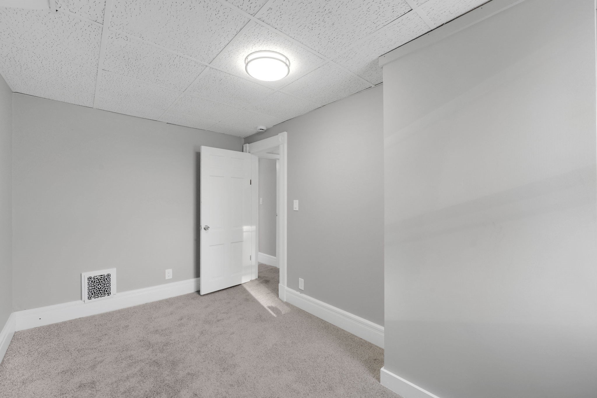 140 Dickinson St, Springfield, MA 01108 - Image 31