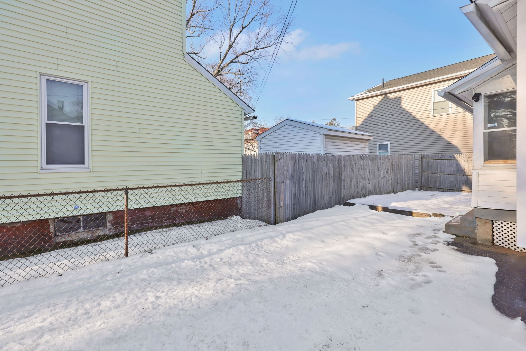 140 Dickinson St, Springfield, MA 01108 - Image 8