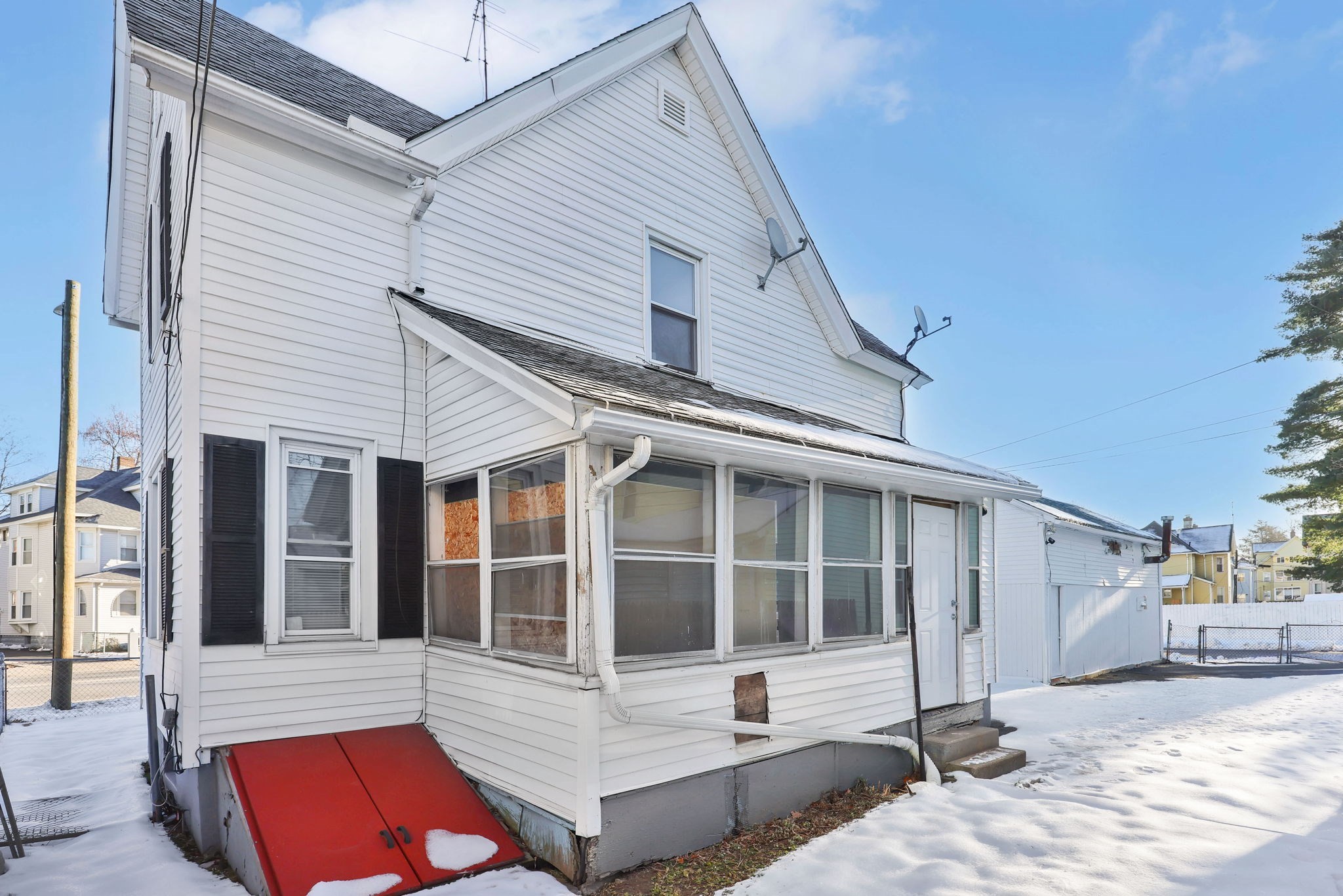 140 Dickinson St, Springfield, MA 01108 - Image 10