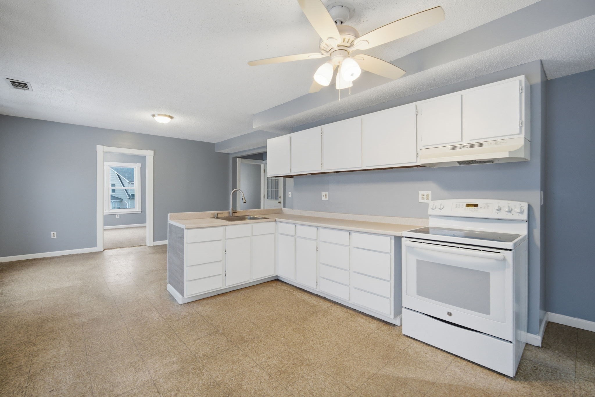 882 Liberty St, Springfield, MA 01104 - Image 5