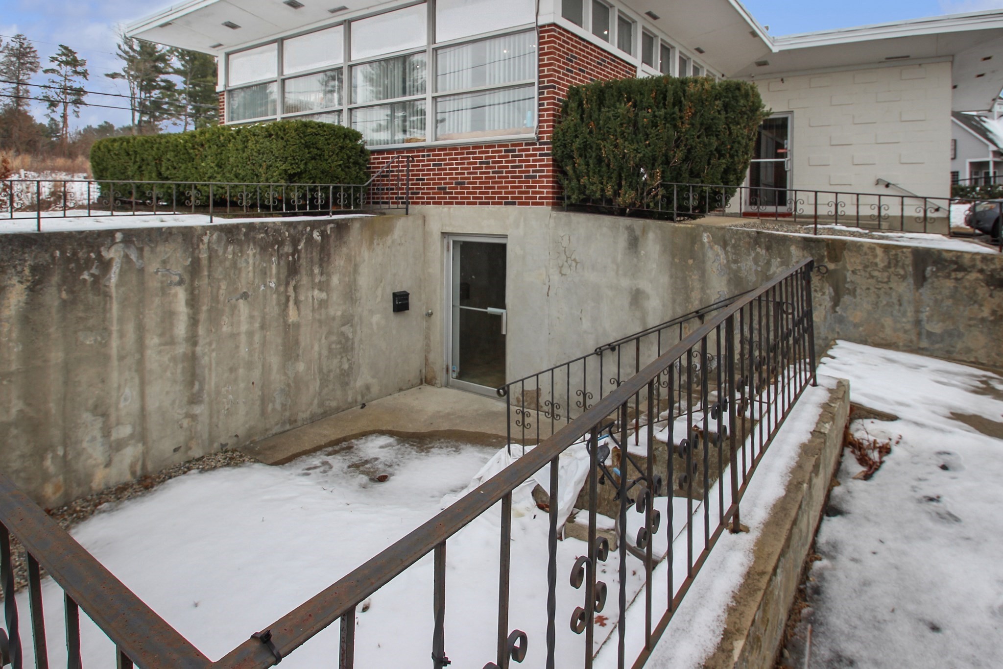 460 Broadway, Methuen, MA 01844 - Image 4