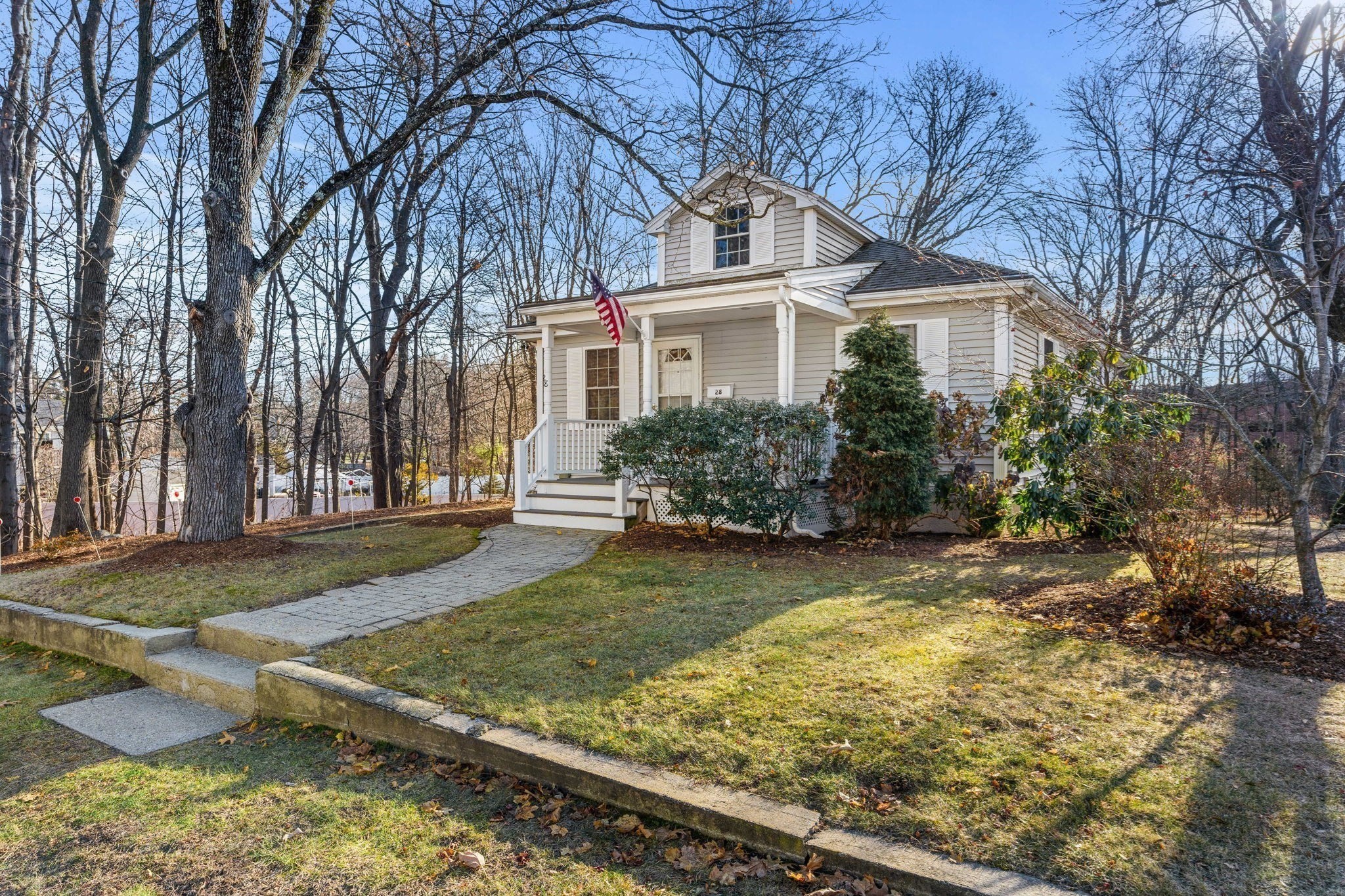 28 Van Norden Rd, Woburn, MA 01801 - Image 2