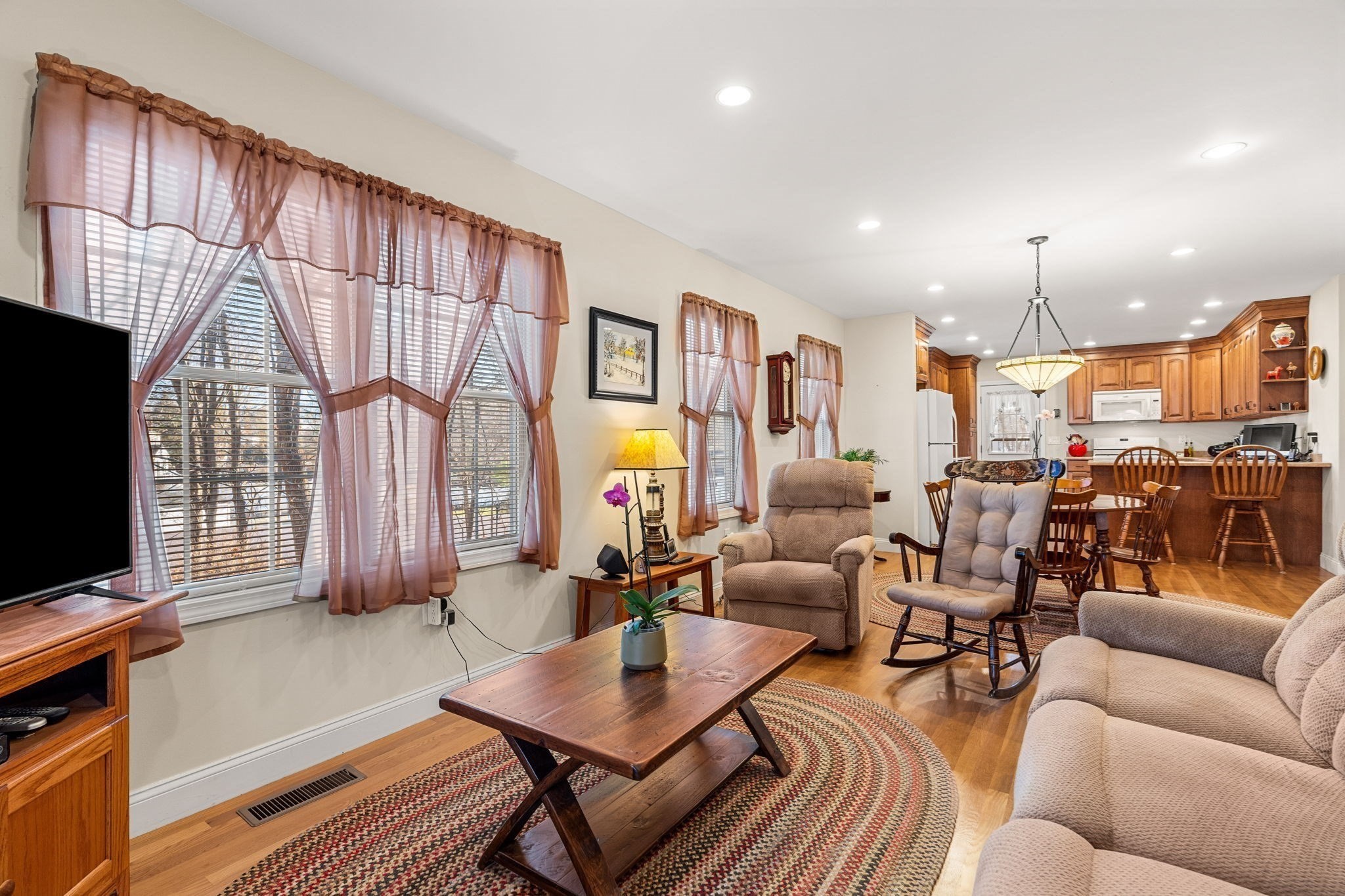 28 Van Norden Rd, Woburn, MA 01801 - Image 12