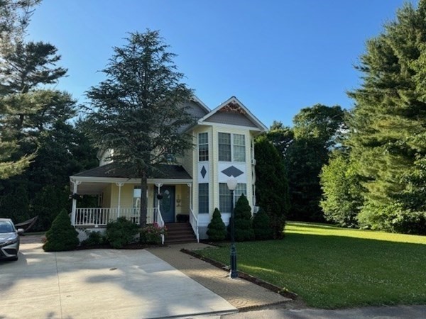 22 Freemens Cir, Freetown, MA 02702 - Image 1