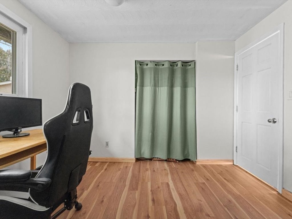 15 Rosslare Rd, Framingham, MA 01701 - Image 27