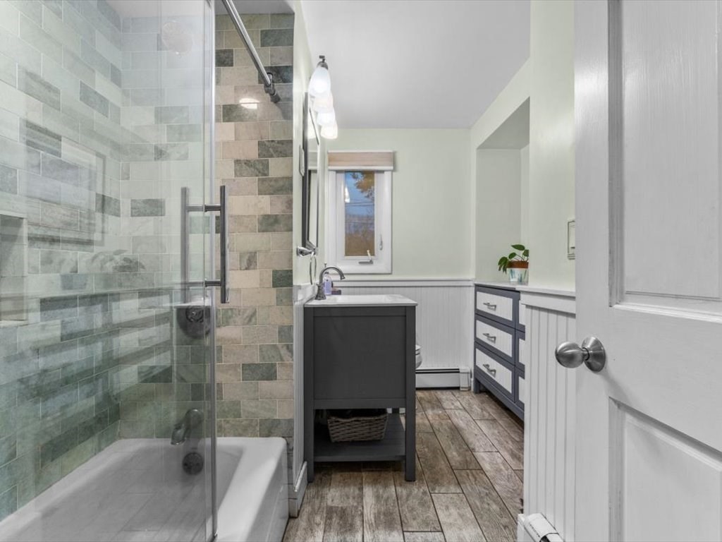 15 Rosslare Rd, Framingham, MA 01701 - Image 29