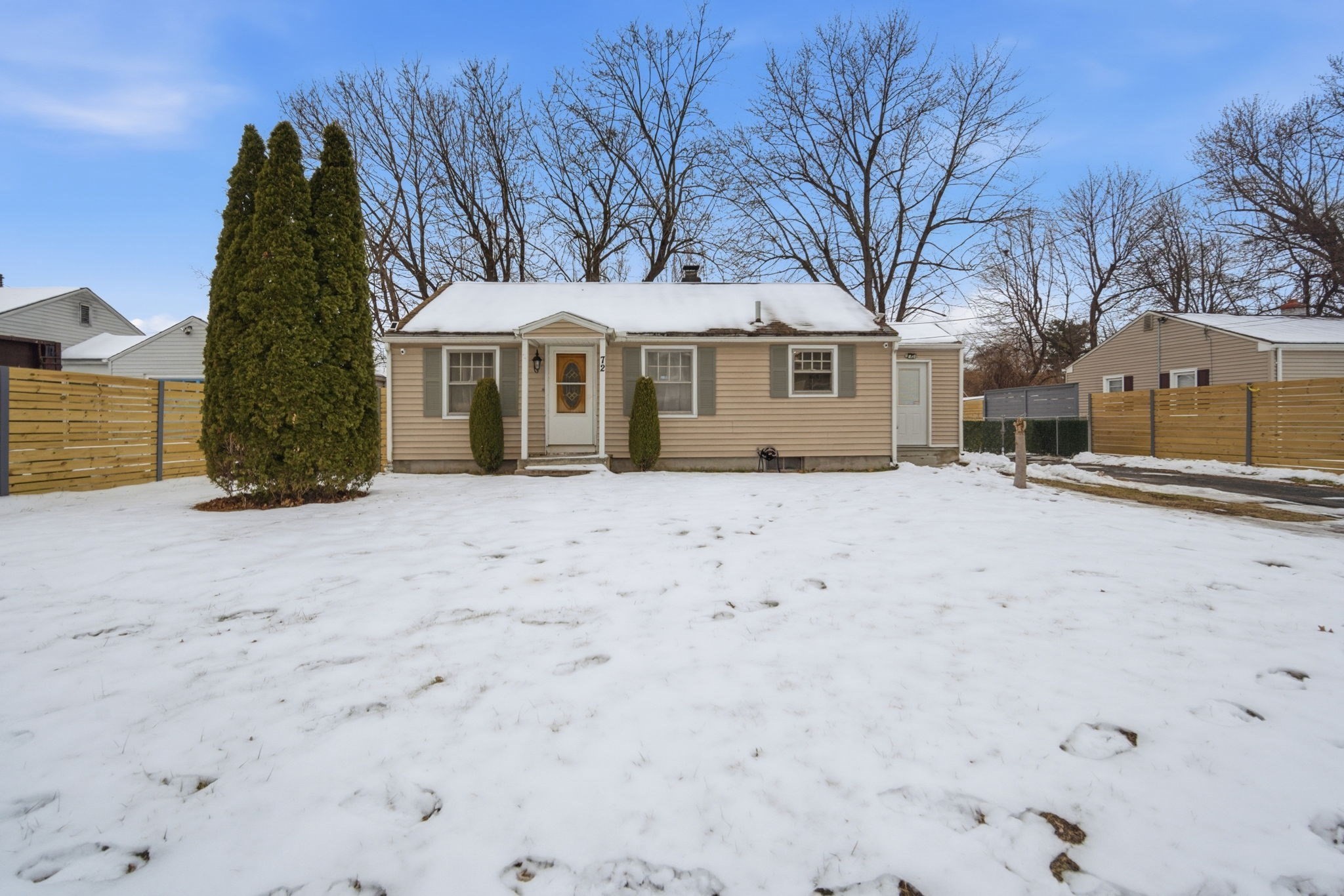 72 W Bay Path Ter, Springfield, MA 01109 - Image 27