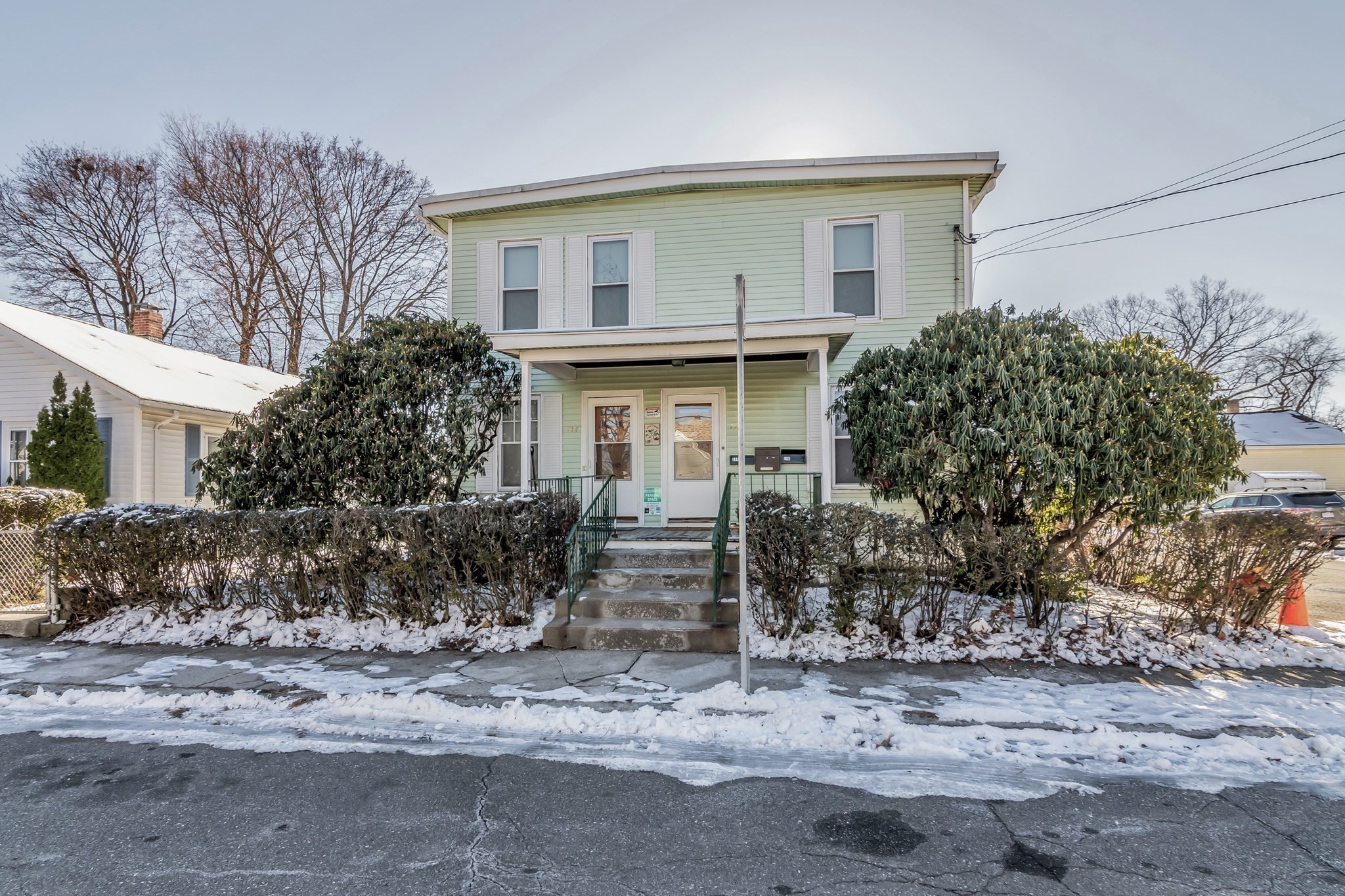 144 A St, Lowell, MA 01851