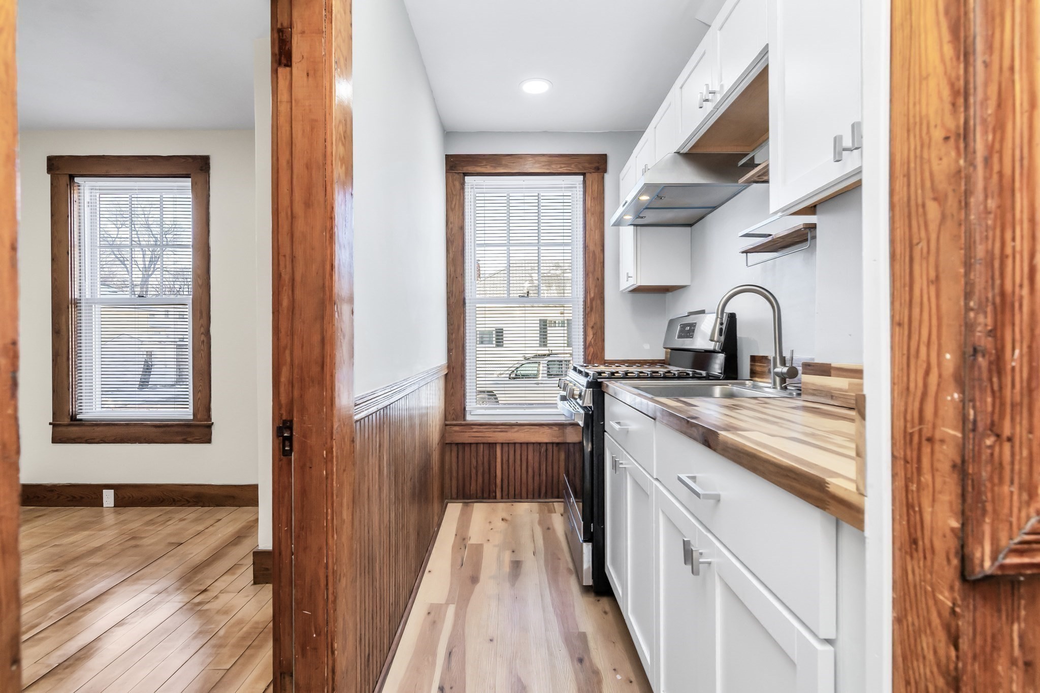 144 A St, Lowell, MA 01851 - Image 16